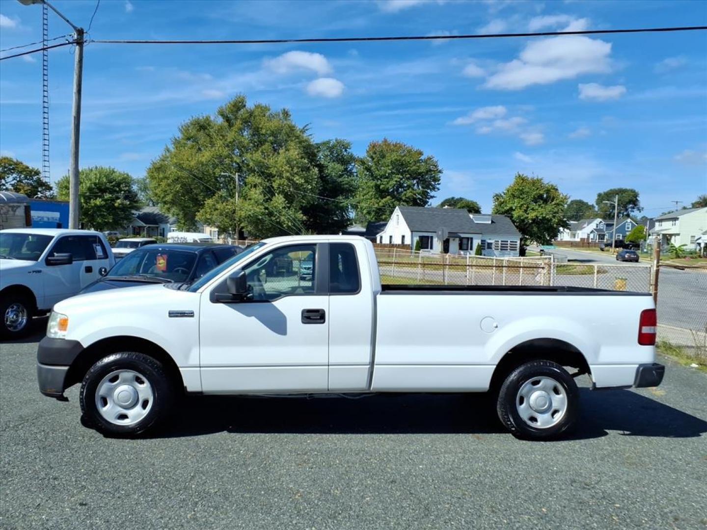 2007 Oxford White Clearcoat Ford F-150 XL (1FTPF12V27N) with an 5.4L Triton 5.4L Flex Fuel V8 300hp 365ft. lbs. Fuel Injected engine, 4-Speed Automatic transmission, located at 50 Eastern Blvd., Essex, MD, 21221, (410) 686-3444, 39.304367, -76.484947 - Photo#1