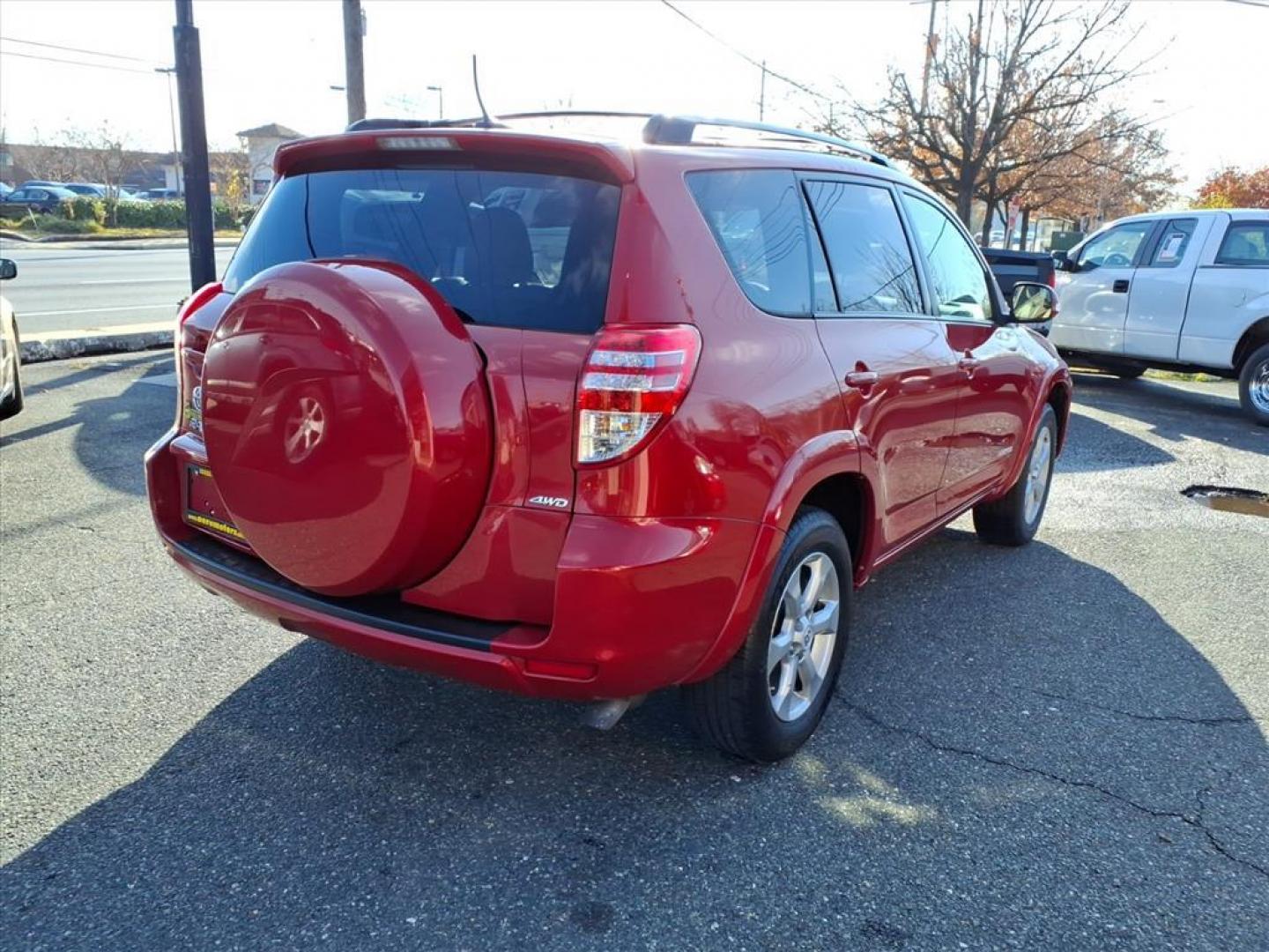 2012 Barcelona Red Metallic Toyota RAV4 Limited (2T3DF4DV6CW) with an 2.5L 4 Cylinder Sequential Fuel Injection engine, AT 4WD transmission, located at 50 Eastern Blvd., Essex, MD, 21221, (410) 686-3444, 39.304367, -76.484947 - Photo#4