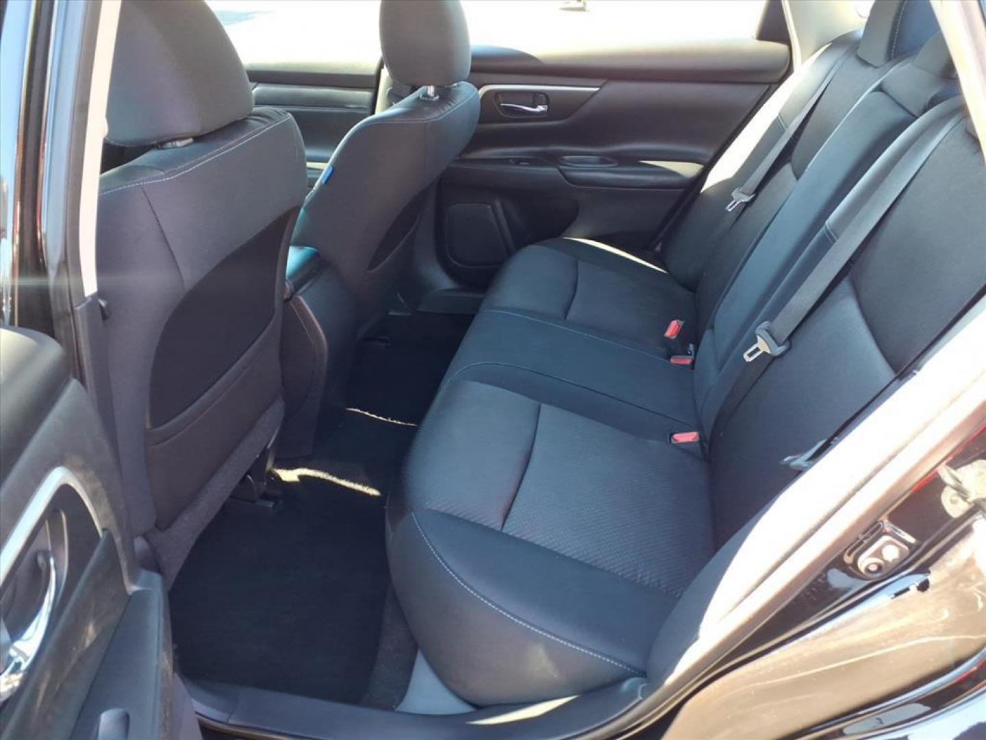 2016 Super Black Nissan Altima 2.5 SR (1N4AL3AP4GC) with an 2.5L 2.5L I4 182hp 180ft. lbs. Sequential-Port F.I. engine, CVT transmission, located at 50 Eastern Blvd., Essex, MD, 21221, (410) 686-3444, 39.304367, -76.484947 - Photo#12