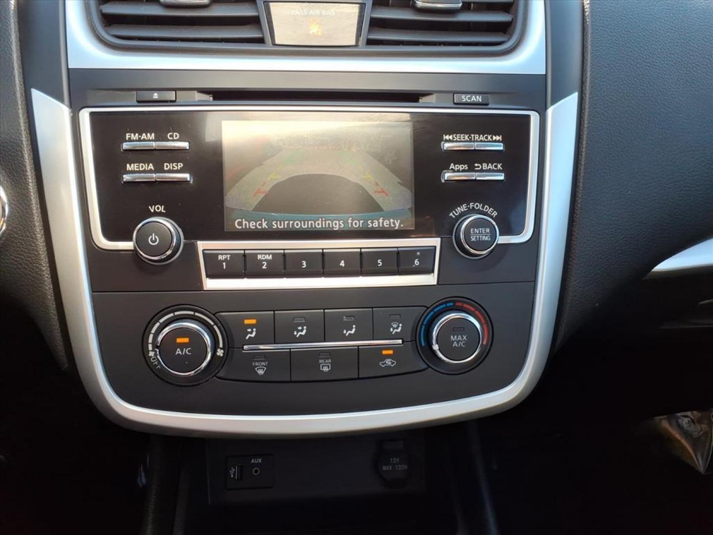 2016 Super Black Nissan Altima 2.5 SR (1N4AL3AP4GC) with an 2.5L 2.5L I4 182hp 180ft. lbs. Sequential-Port F.I. engine, CVT transmission, located at 50 Eastern Blvd., Essex, MD, 21221, (410) 686-3444, 39.304367, -76.484947 - Photo#17