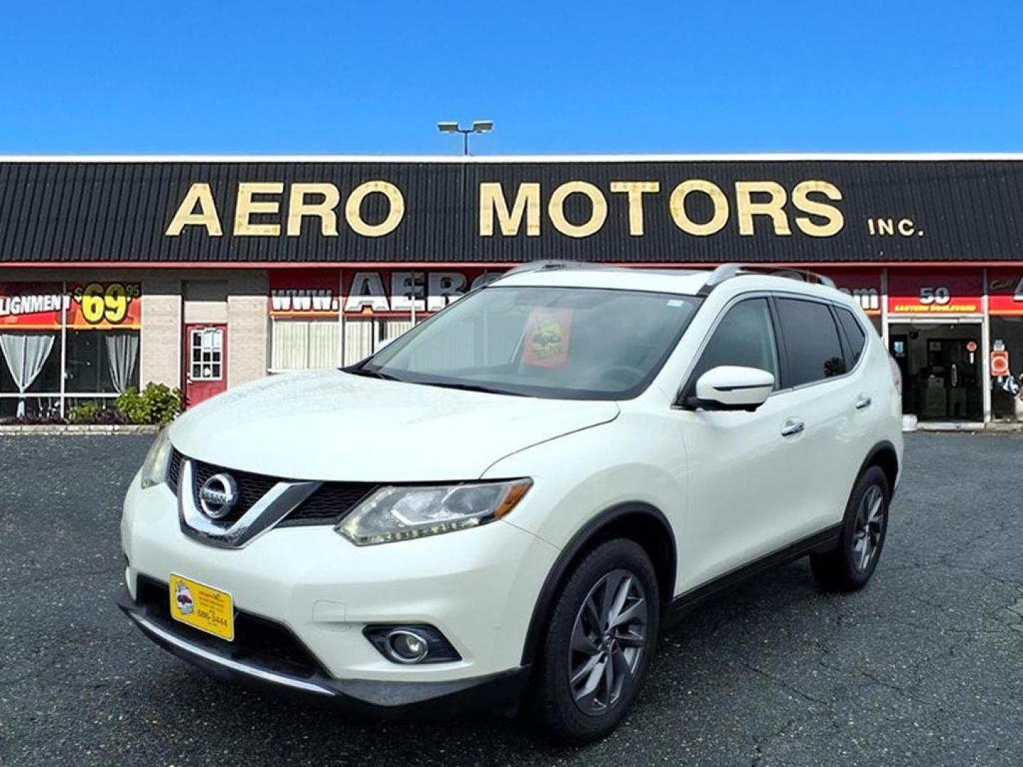 2016 Pearl White Nissan Rogue SL (5N1AT2MV7GC) with an 2.5L 2.5L I4 170hp 175ft. lbs. Sequential-Port F.I. engine, CVT transmission, located at 50 Eastern Blvd., Essex, MD, 21221, (410) 686-3444, 39.304367, -76.484947 - Photo#0