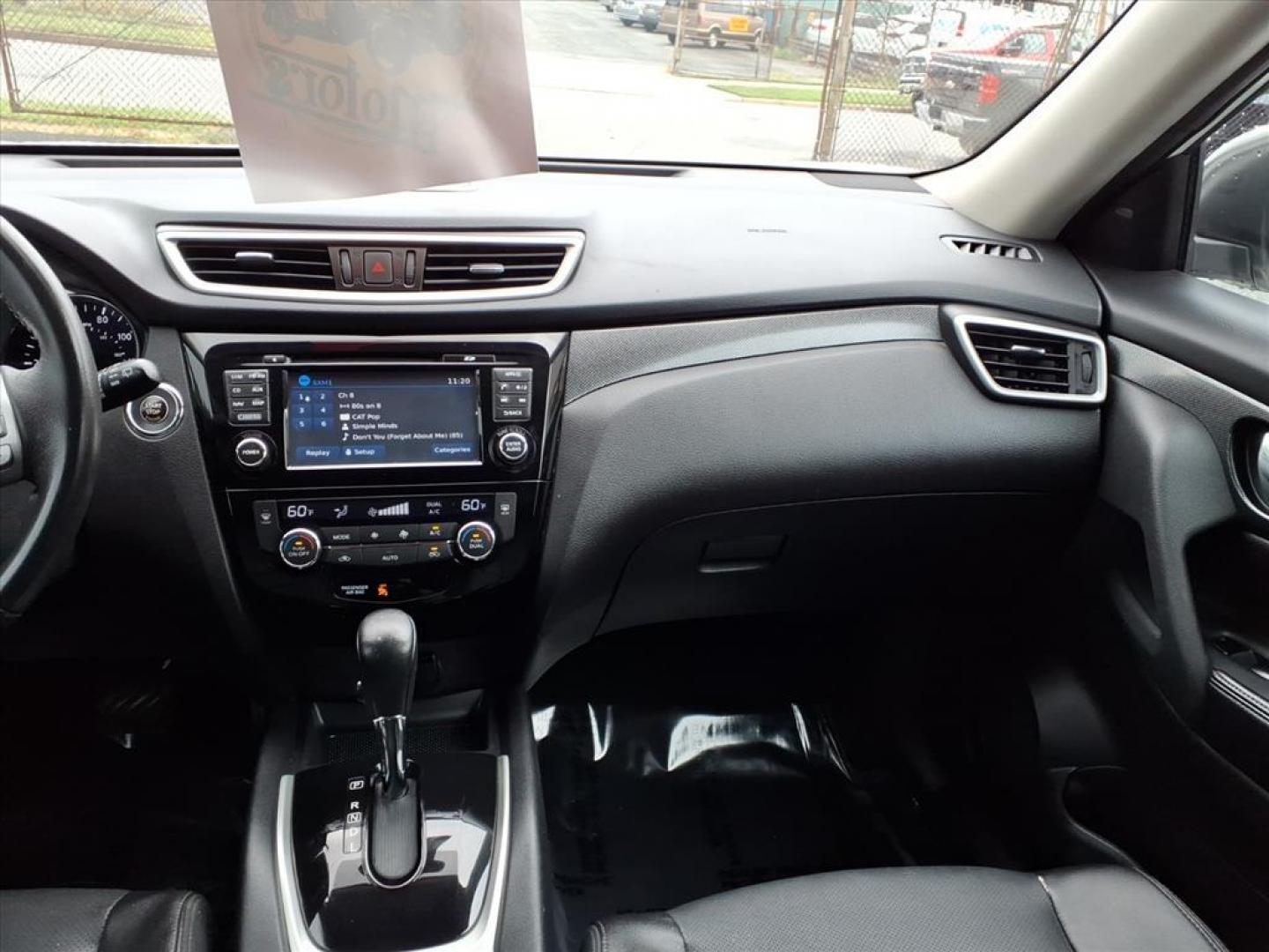 2016 Pearl White Nissan Rogue SL (5N1AT2MV7GC) with an 2.5L 2.5L I4 170hp 175ft. lbs. Sequential-Port F.I. engine, CVT transmission, located at 50 Eastern Blvd., Essex, MD, 21221, (410) 686-3444, 39.304367, -76.484947 - Photo#16