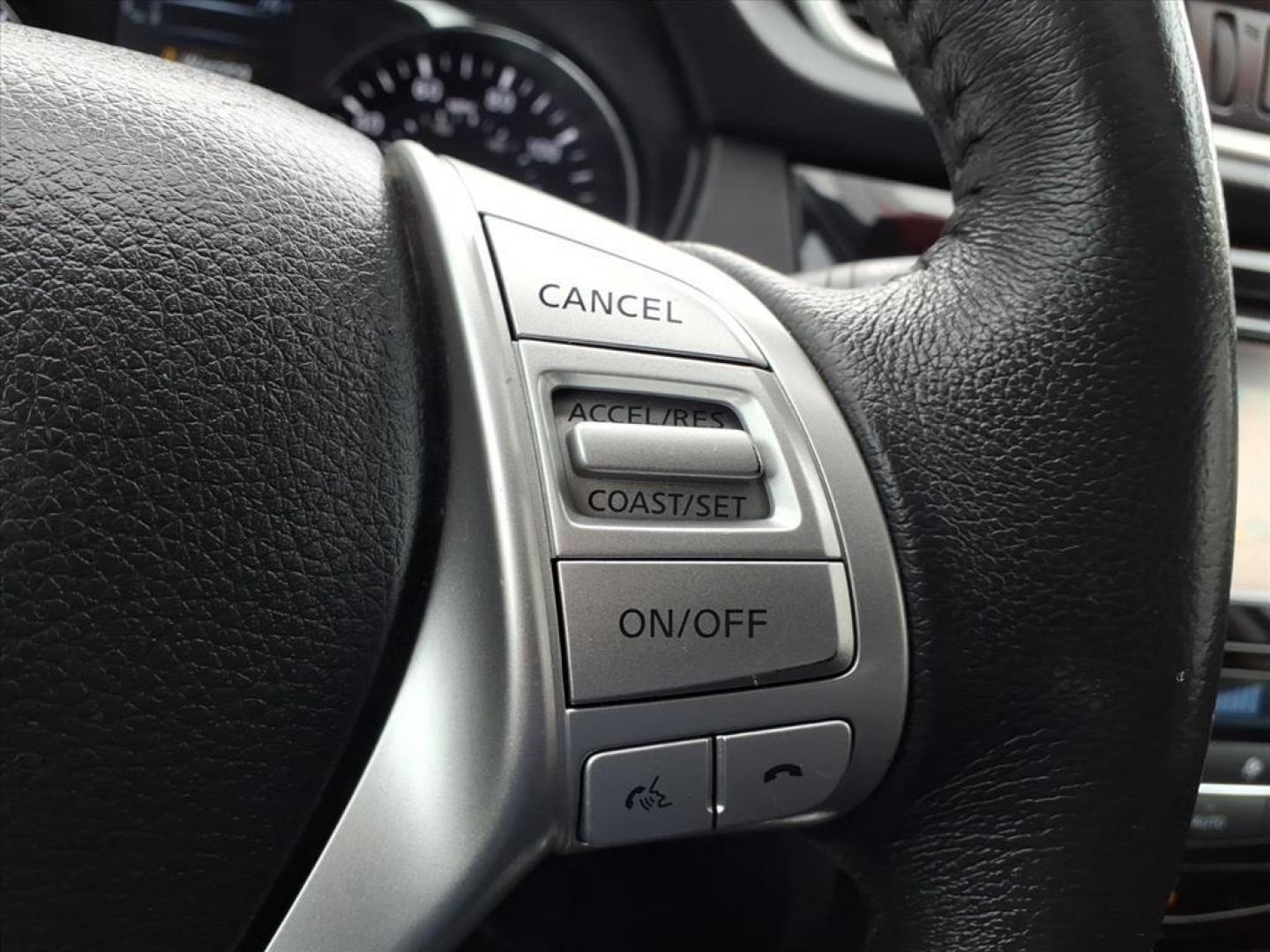 2016 Pearl White Nissan Rogue SL (5N1AT2MV7GC) with an 2.5L 2.5L I4 170hp 175ft. lbs. Sequential-Port F.I. engine, CVT transmission, located at 50 Eastern Blvd., Essex, MD, 21221, (410) 686-3444, 39.304367, -76.484947 - Photo#23