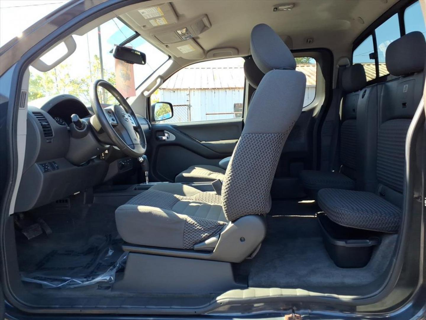 2012 Night Armor Nissan Frontier SV V6 (1N6AD0CW9CC) with an 4.0L 4.0L V6 261hp 281ft. lbs. Fuel Injected engine, 5-Speed Automatic transmission, located at 50 Eastern Blvd., Essex, MD, 21221, (410) 686-3444, 39.304367, -76.484947 - Photo#13