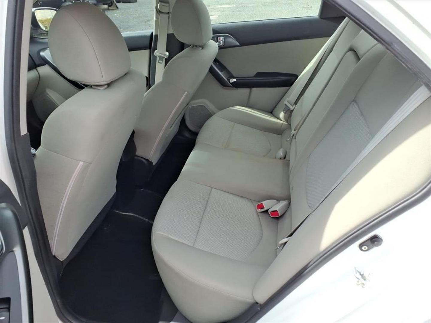 2013 Snow White Pearl Kia Forte EX (KNAFU4A29D5) with an 2.0L 2.0L I4 156hp 144ft. lbs. Sequential-Port F.I. engine, 6-Speed Shiftable Automatic transmission, located at 50 Eastern Blvd., Essex, MD, 21221, (410) 686-3444, 39.304367, -76.484947 - Photo#12