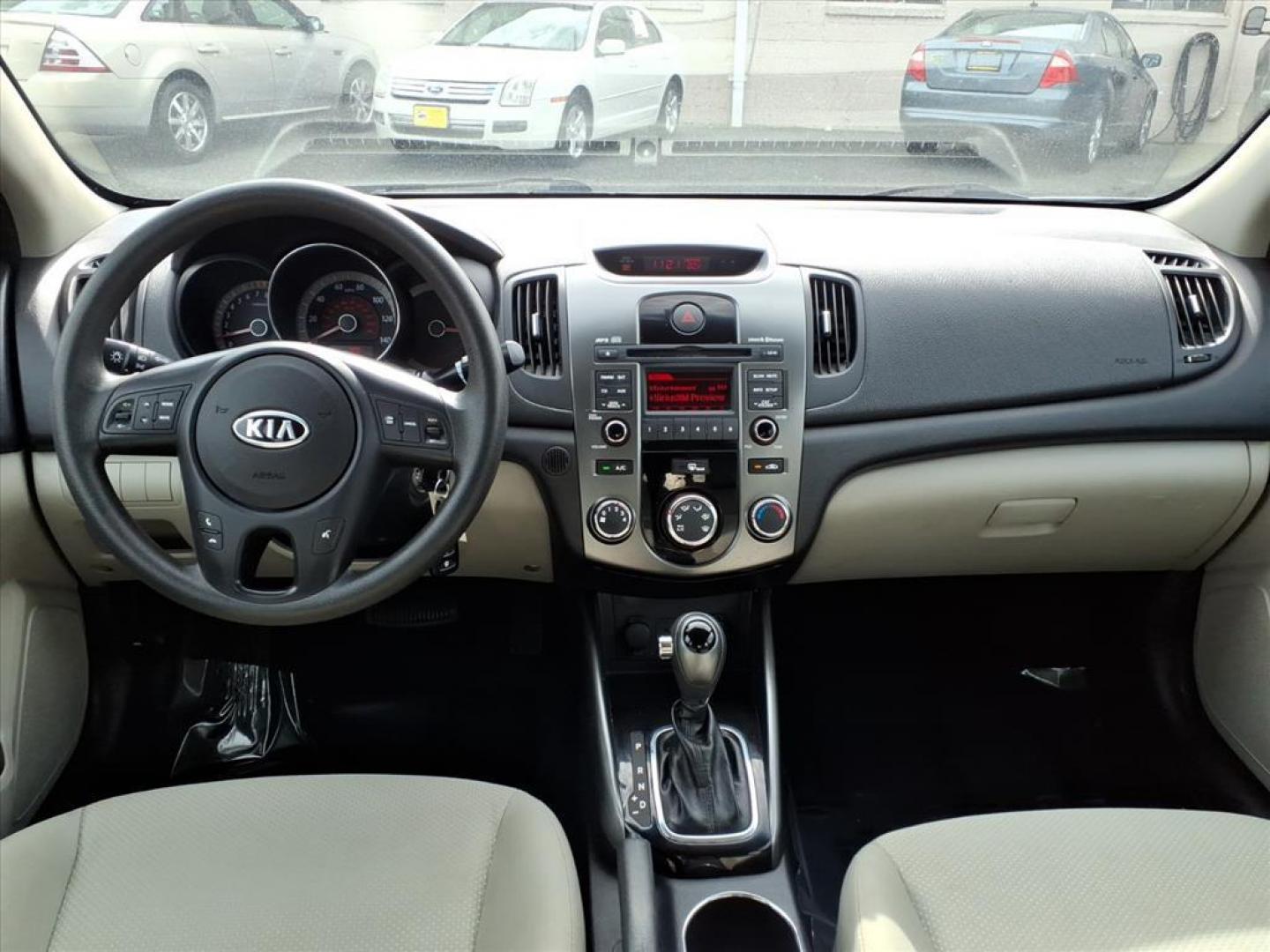 2013 Snow White Pearl Kia Forte EX (KNAFU4A29D5) with an 2.0L 2.0L I4 156hp 144ft. lbs. Sequential-Port F.I. engine, 6-Speed Shiftable Automatic transmission, located at 50 Eastern Blvd., Essex, MD, 21221, (410) 686-3444, 39.304367, -76.484947 - Photo#14