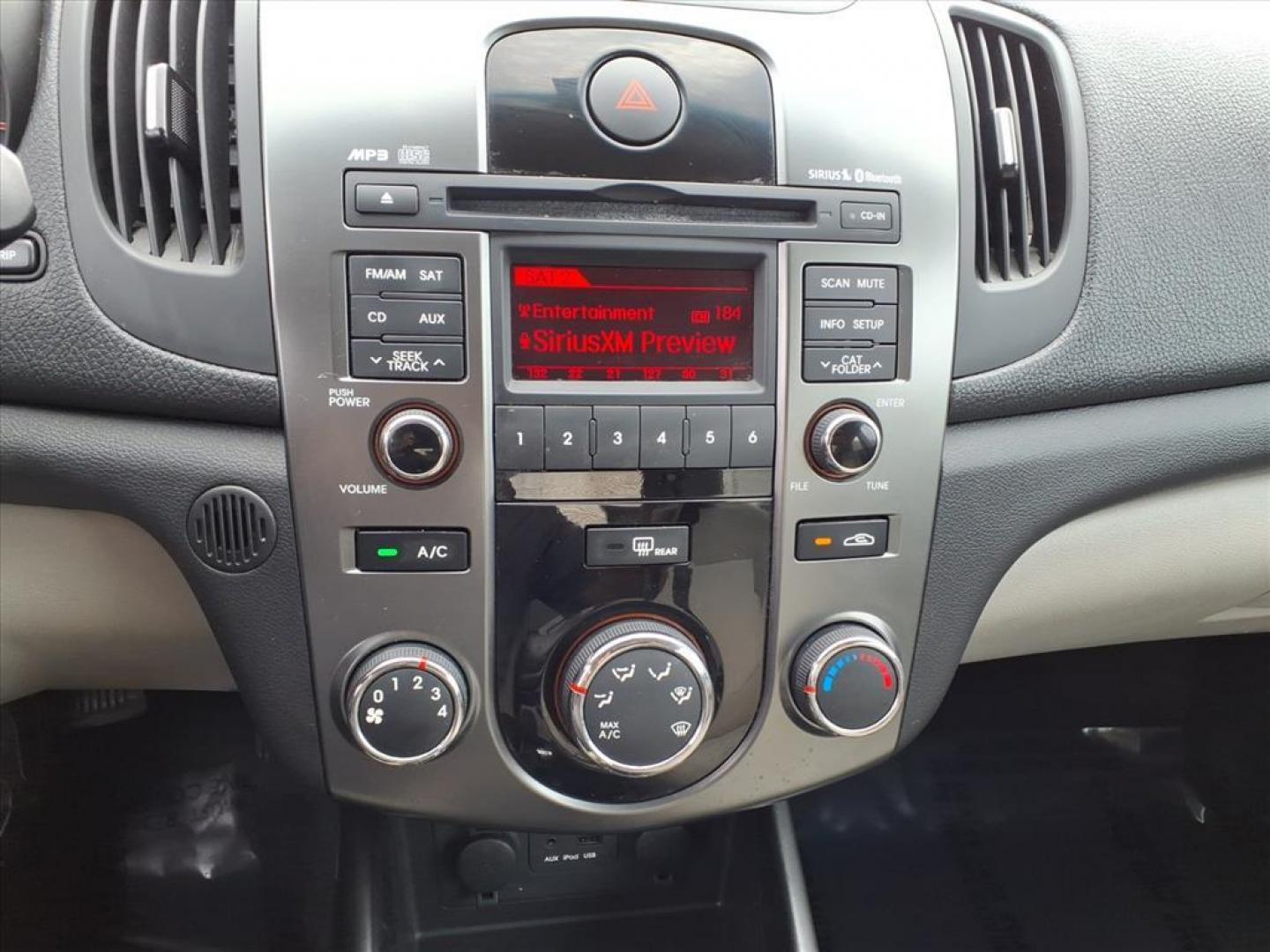 2013 Snow White Pearl Kia Forte EX (KNAFU4A29D5) with an 2.0L 2.0L I4 156hp 144ft. lbs. Sequential-Port F.I. engine, 6-Speed Shiftable Automatic transmission, located at 50 Eastern Blvd., Essex, MD, 21221, (410) 686-3444, 39.304367, -76.484947 - Photo#19