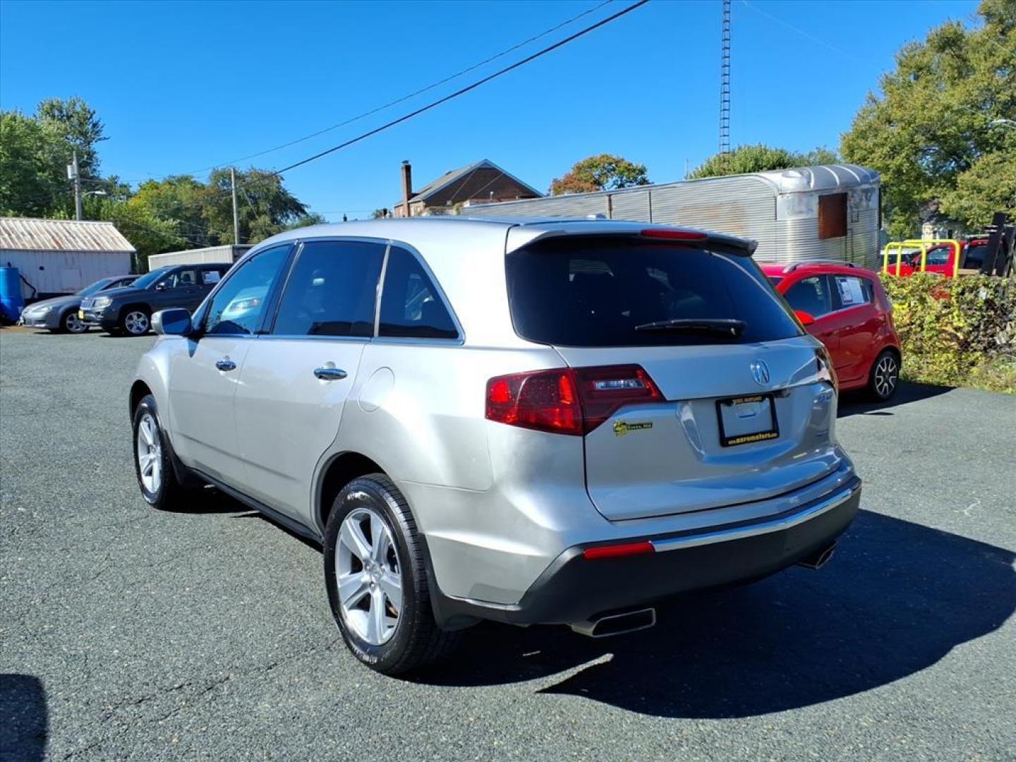 2013 Palladium Metallic Acura MDX SH-AWD w/Tech (2HNYD2H37DH) with an 3.7L 3.7L V6 300hp 270ft. lbs. Sequential-Port F.I. engine, 6-Speed Shiftable Automatic transmission, located at 50 Eastern Blvd., Essex, MD, 21221, (410) 686-3444, 39.304367, -76.484947 - Photo#2