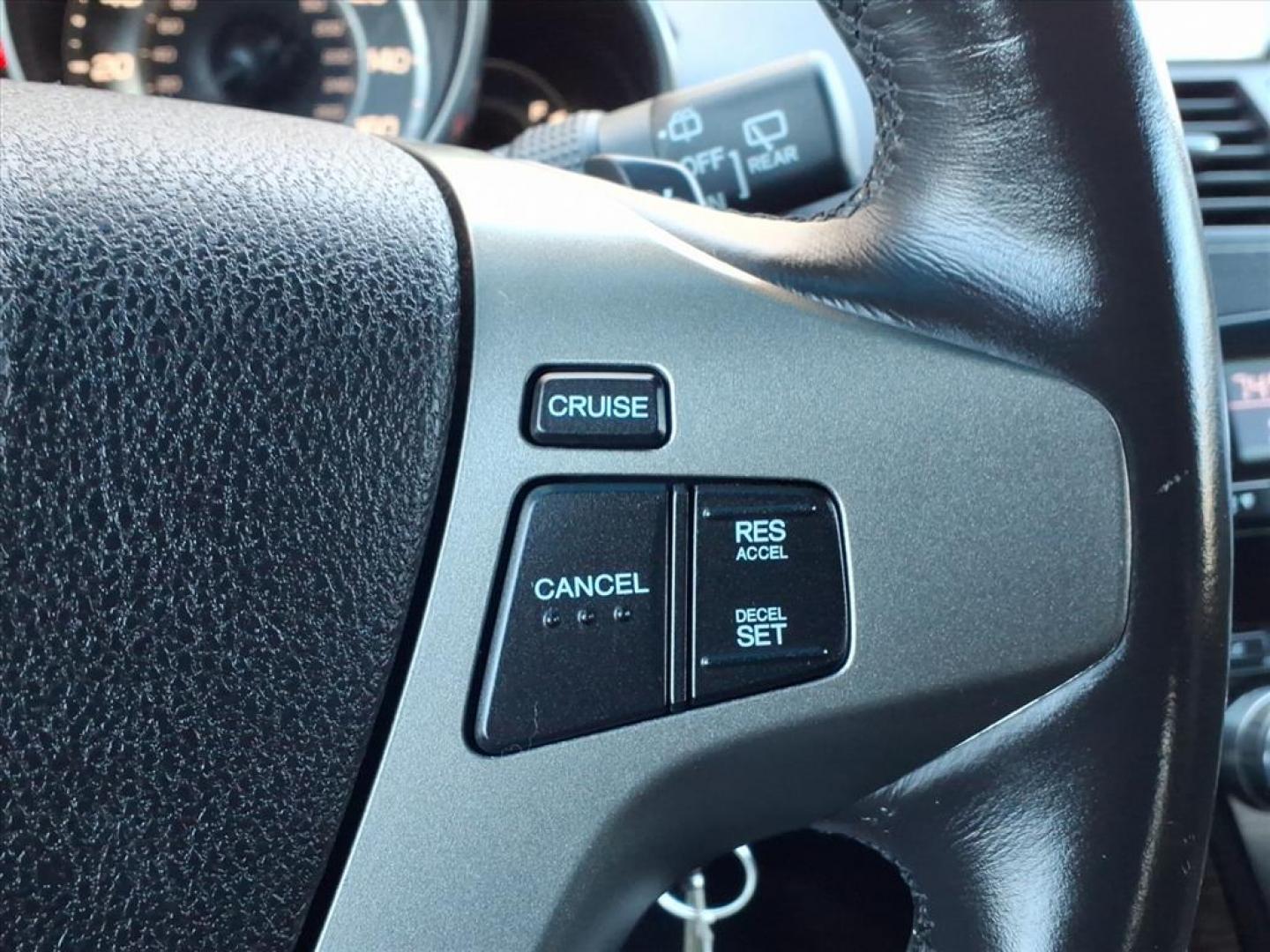 2013 Palladium Metallic Acura MDX SH-AWD w/Tech (2HNYD2H37DH) with an 3.7L 3.7L V6 300hp 270ft. lbs. Sequential-Port F.I. engine, 6-Speed Shiftable Automatic transmission, located at 50 Eastern Blvd., Essex, MD, 21221, (410) 686-3444, 39.304367, -76.484947 - Photo#23