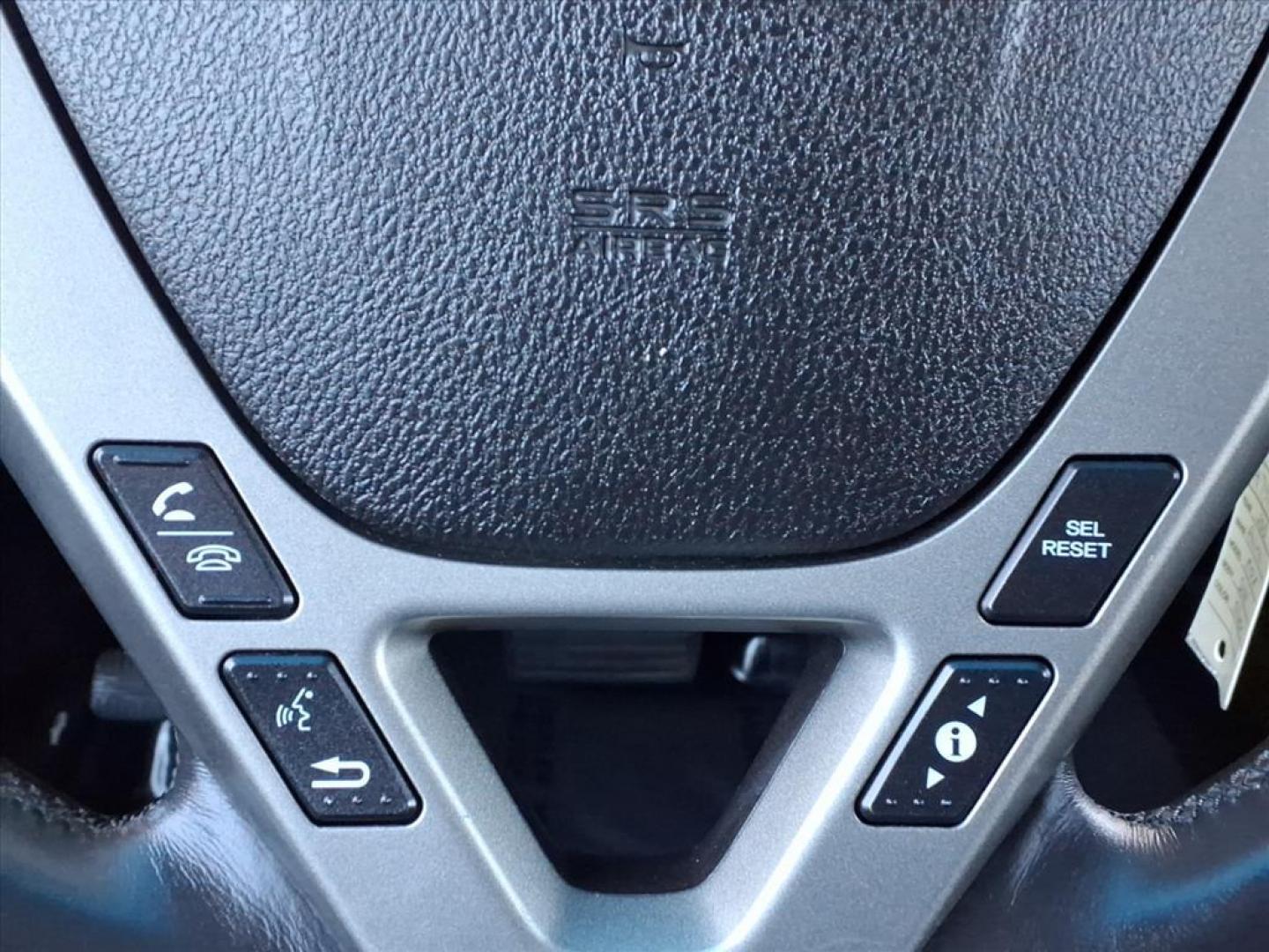 2013 Palladium Metallic Acura MDX SH-AWD w/Tech (2HNYD2H37DH) with an 3.7L 3.7L V6 300hp 270ft. lbs. Sequential-Port F.I. engine, 6-Speed Shiftable Automatic transmission, located at 50 Eastern Blvd., Essex, MD, 21221, (410) 686-3444, 39.304367, -76.484947 - Photo#24