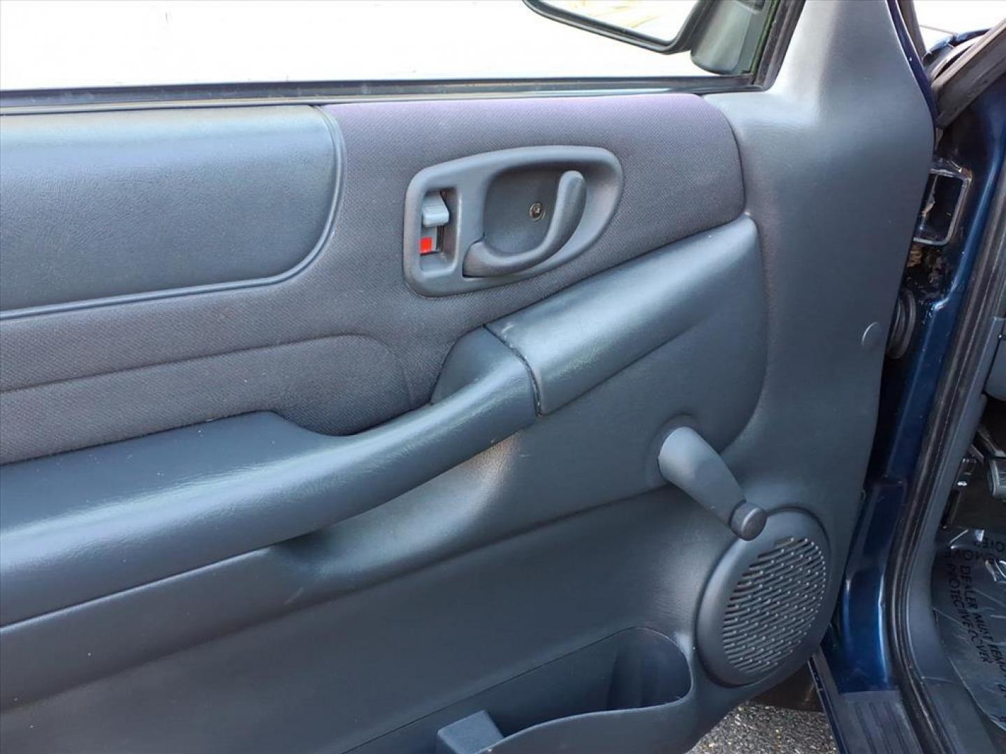 2003 Indigo Blue Metallic Chevrolet S-10 LS (1GCDT19X238) with an 4.3L 6 Cylinder Fuel Injected engine, Automatic transmission, located at 50 Eastern Blvd., Essex, MD, 21221, (410) 686-3444, 39.304367, -76.484947 - Photo#10