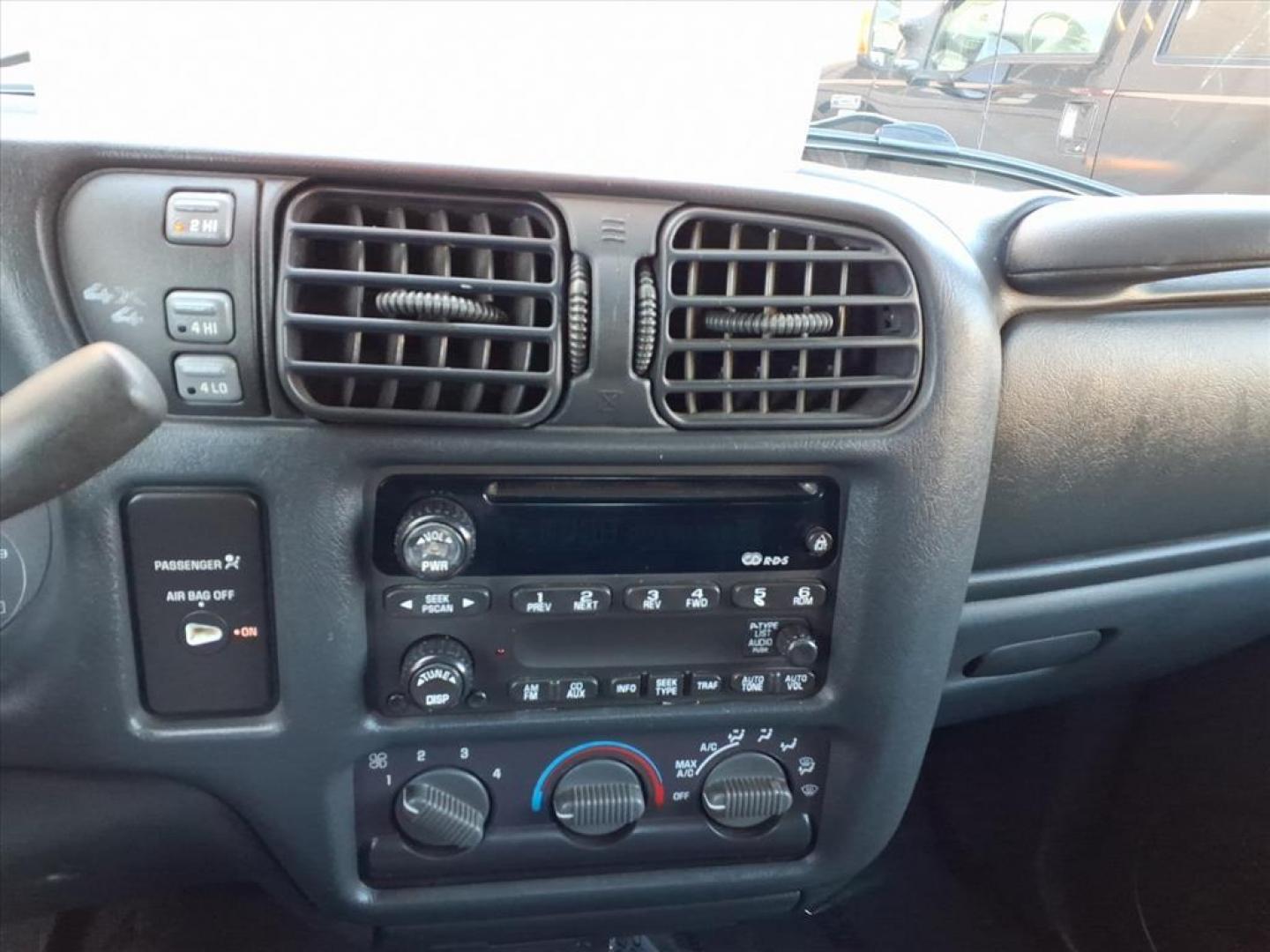 2003 Indigo Blue Metallic Chevrolet S-10 LS (1GCDT19X238) with an 4.3L 6 Cylinder Fuel Injected engine, Automatic transmission, located at 50 Eastern Blvd., Essex, MD, 21221, (410) 686-3444, 39.304367, -76.484947 - Photo#17