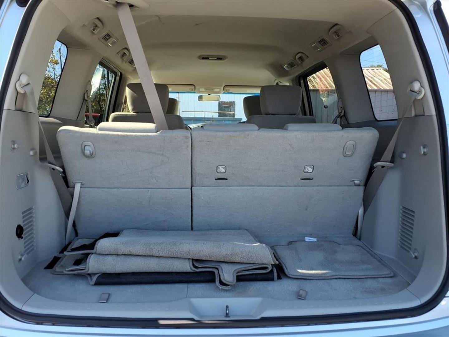 2014 Brilliant Silver Nissan Quest 3.5 SV (JN8AE2KP3E9) with an 3.5L 3.5L V6 260hp 240ft. lbs. Fuel Injected engine, CVT transmission, located at 50 Eastern Blvd., Essex, MD, 21221, (410) 686-3444, 39.304367, -76.484947 - Photo#4