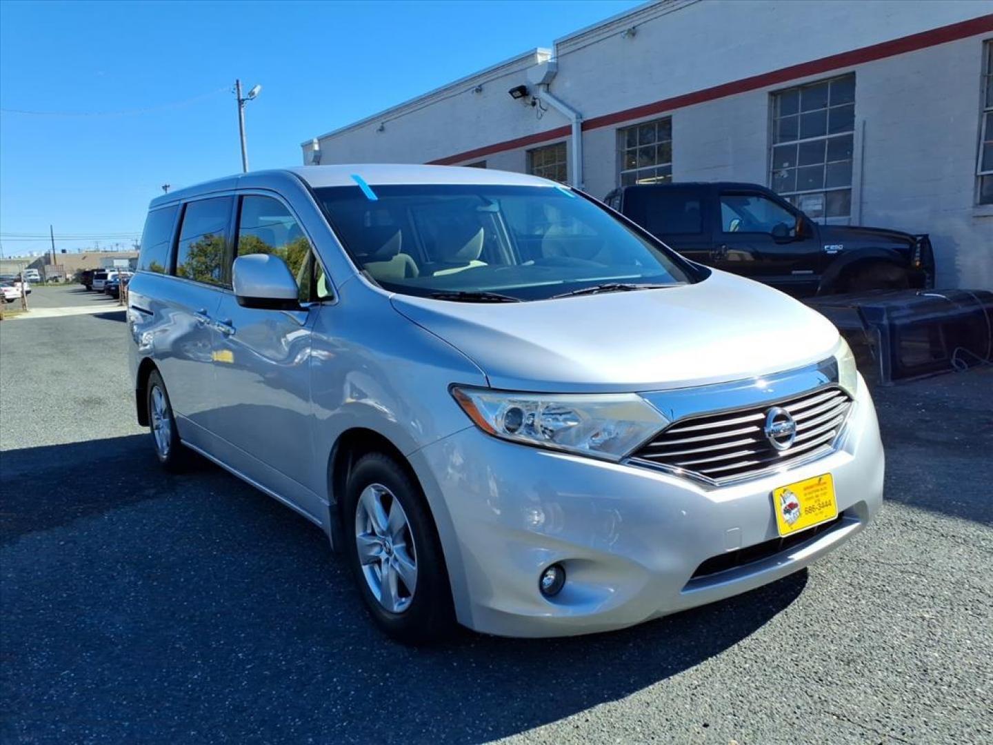 2014 Brilliant Silver Nissan Quest 3.5 SV (JN8AE2KP3E9) with an 3.5L 3.5L V6 260hp 240ft. lbs. Fuel Injected engine, CVT transmission, located at 50 Eastern Blvd., Essex, MD, 21221, (410) 686-3444, 39.304367, -76.484947 - Photo#7
