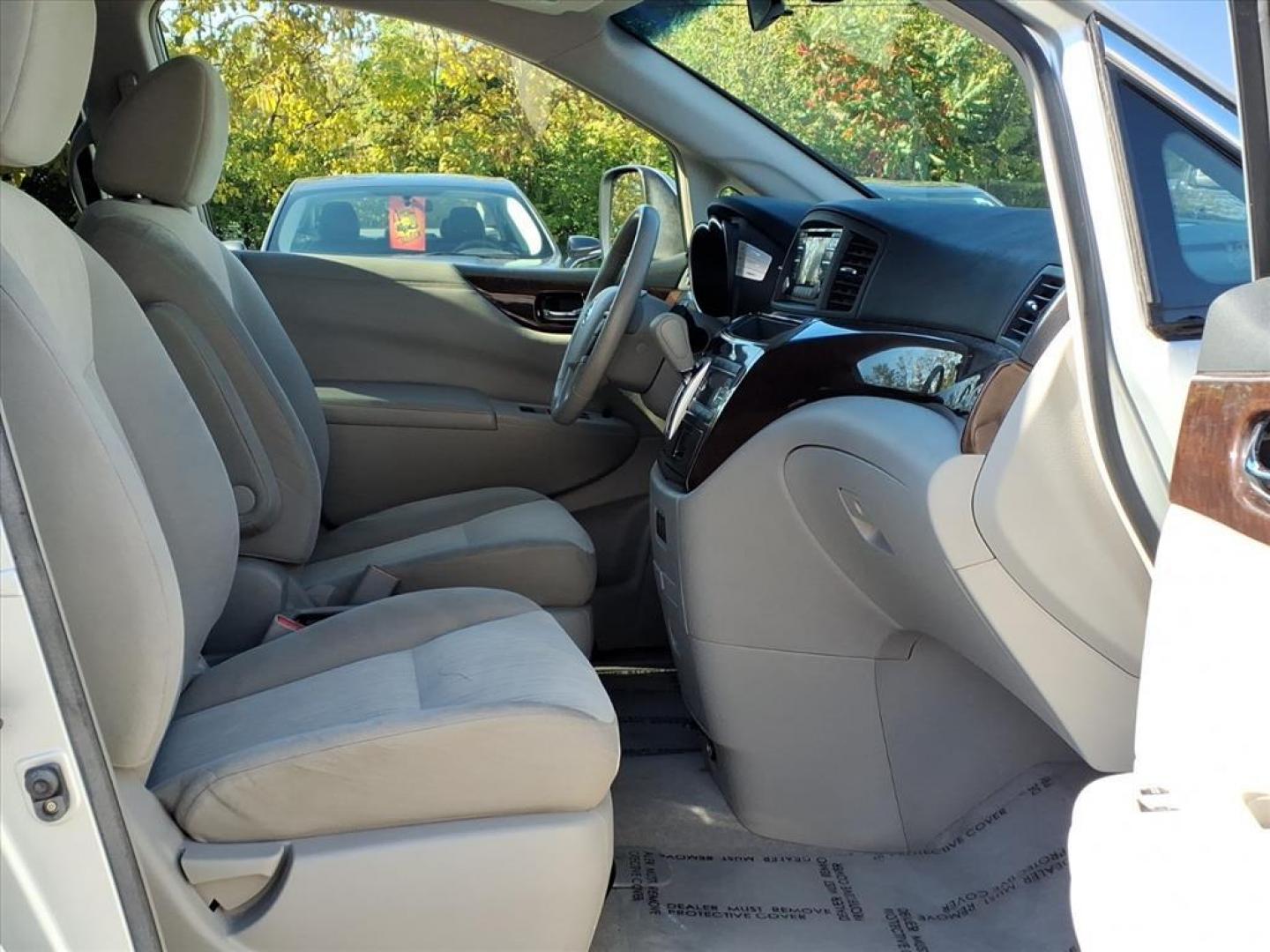 2014 Brilliant Silver Nissan Quest 3.5 SV (JN8AE2KP3E9) with an 3.5L 3.5L V6 260hp 240ft. lbs. Fuel Injected engine, CVT transmission, located at 50 Eastern Blvd., Essex, MD, 21221, (410) 686-3444, 39.304367, -76.484947 - Photo#17