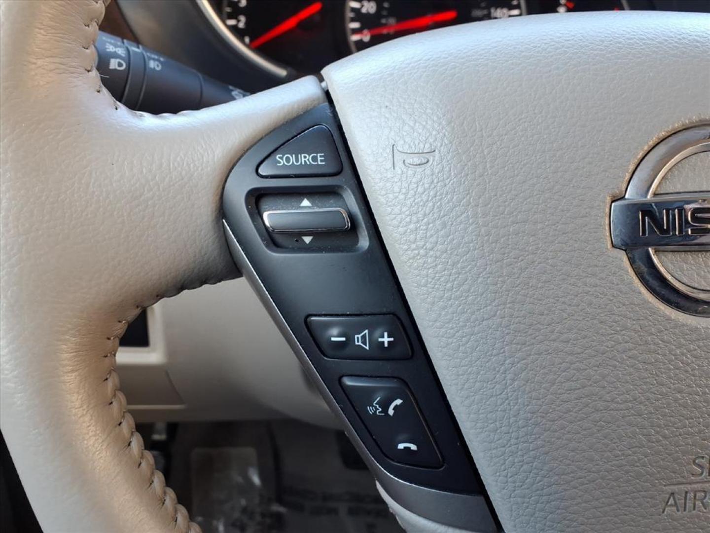 2014 Brilliant Silver Nissan Quest 3.5 SV (JN8AE2KP3E9) with an 3.5L 3.5L V6 260hp 240ft. lbs. Fuel Injected engine, CVT transmission, located at 50 Eastern Blvd., Essex, MD, 21221, (410) 686-3444, 39.304367, -76.484947 - Photo#20