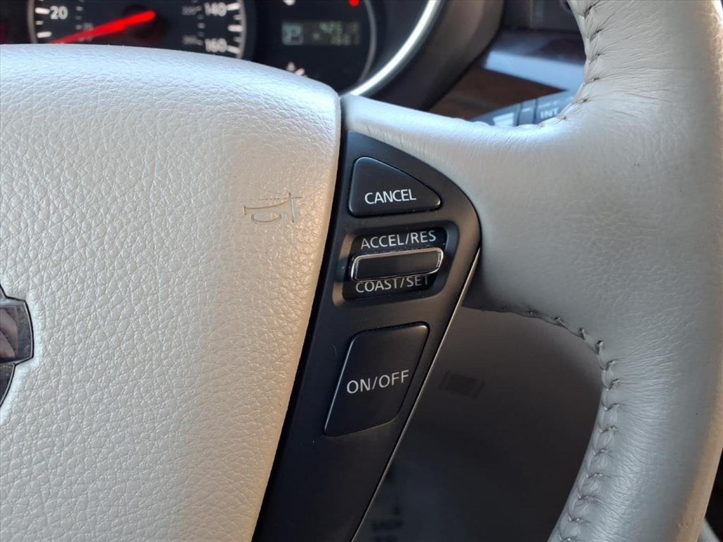 2014 Brilliant Silver Nissan Quest 3.5 SV (JN8AE2KP3E9) with an 3.5L 3.5L V6 260hp 240ft. lbs. Fuel Injected engine, CVT transmission, located at 50 Eastern Blvd., Essex, MD, 21221, (410) 686-3444, 39.304367, -76.484947 - Photo#21