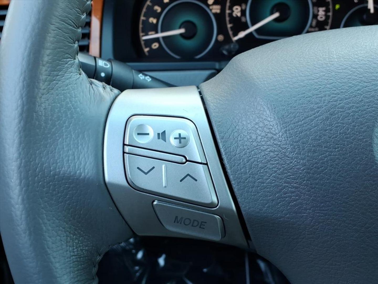 2007 Titanium Metallic Toyota Camry Solara SLE V6 (4T1FA38P37U) with an 3.3L 6 Cylinder Fuel Injected engine, Automatic transmission, located at 50 Eastern Blvd., Essex, MD, 21221, (410) 686-3444, 39.304367, -76.484947 - Photo#16