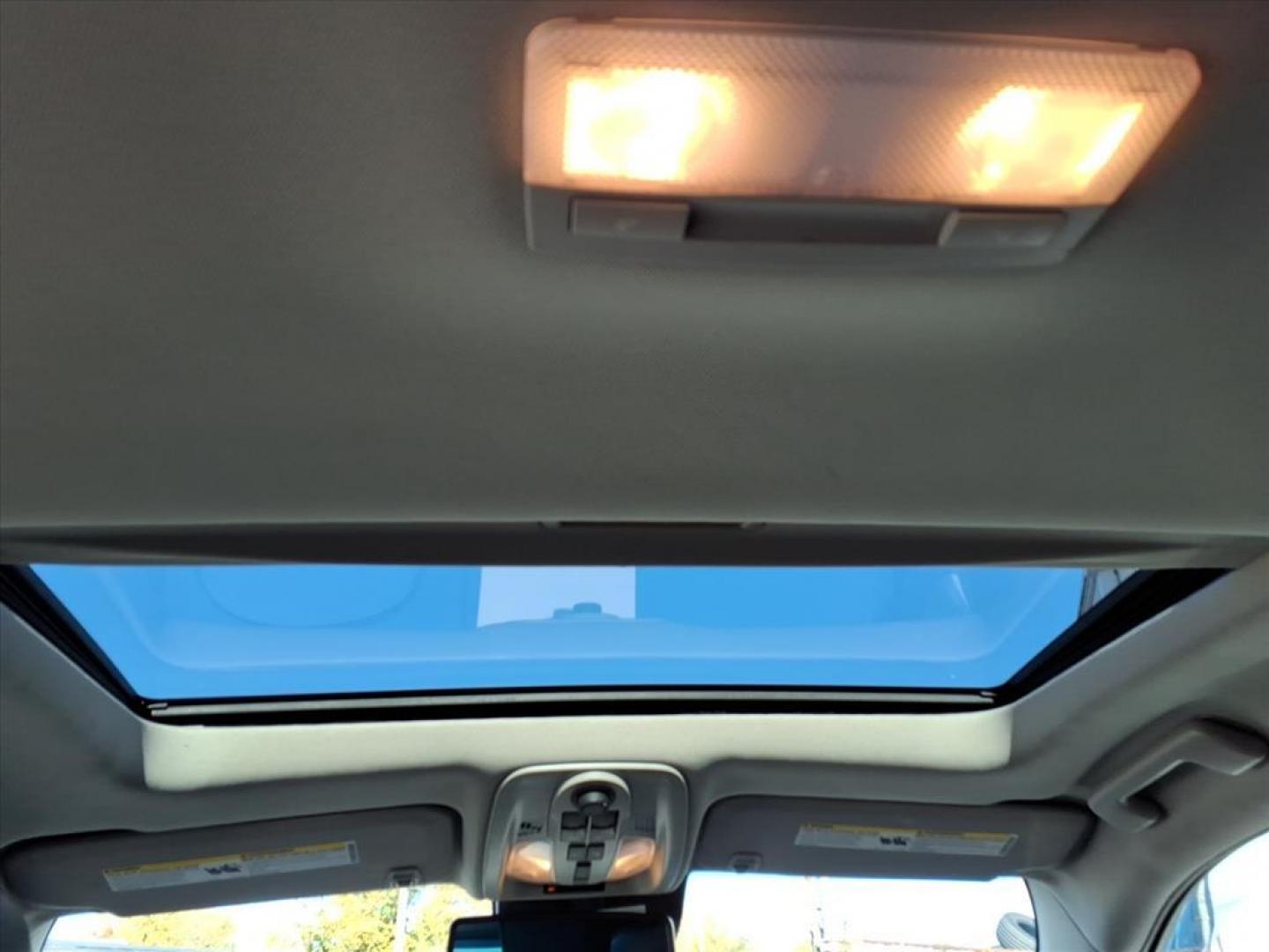 2016 Summit White Chevrolet Equinox LTZ (2GNFLGE30G6) with an 3.6L 3.6L V6 301hp 272ft. lbs. Fuel Injected engine, 6-Speed Shiftable Automatic transmission, located at 50 Eastern Blvd., Essex, MD, 21221, (410) 686-3444, 39.304367, -76.484947 - Photo#17