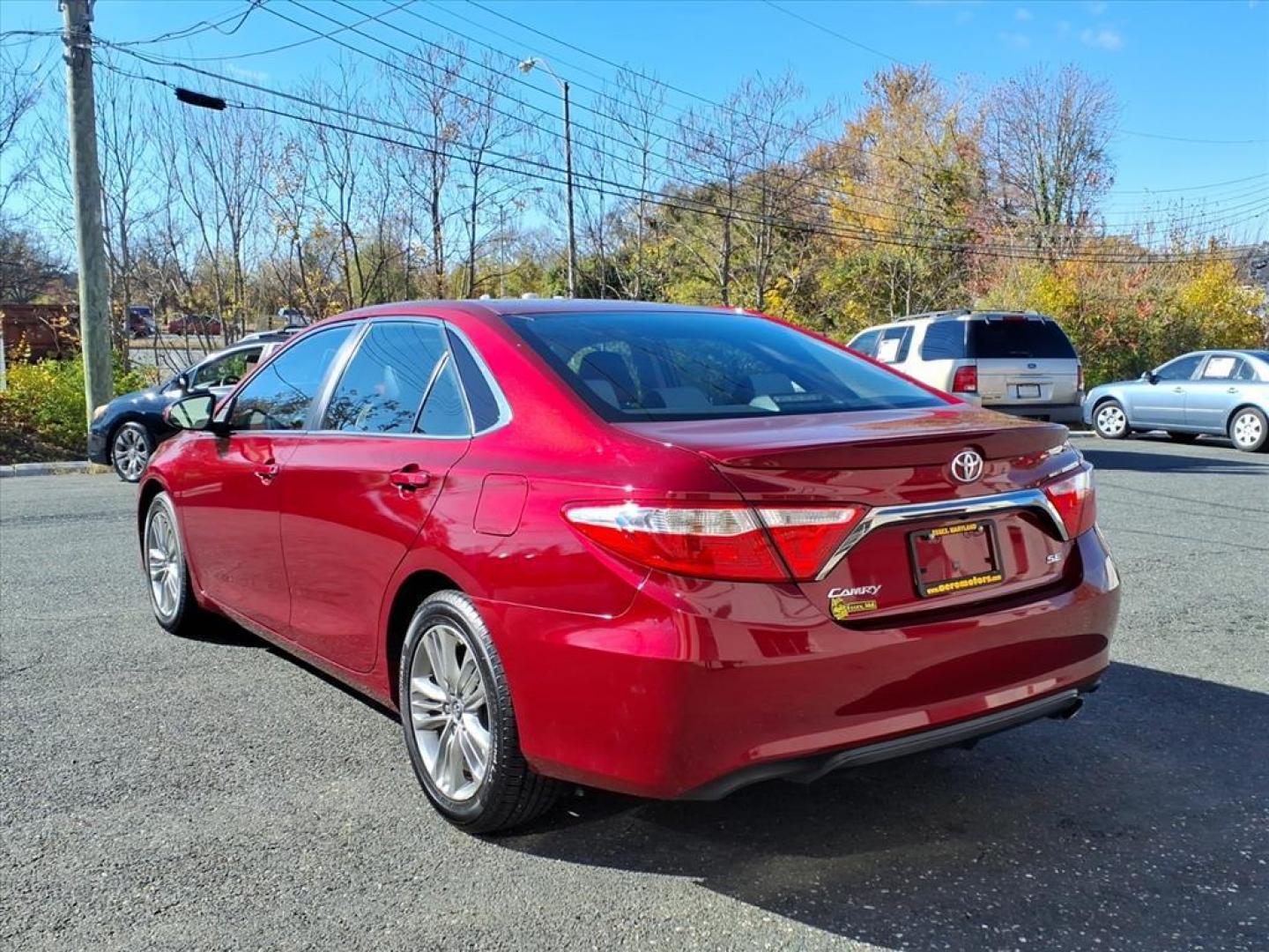 2015 Ruby Flare Pearl Toyota Camry SE (4T1BF1FK0FU) with an 2.5L 2.5L I4 178hp 170ft. lbs. Sequential-Port F.I. engine, 6-Speed Shiftable Automatic transmission, located at 50 Eastern Blvd., Essex, MD, 21221, (410) 686-3444, 39.304367, -76.484947 - Photo#2