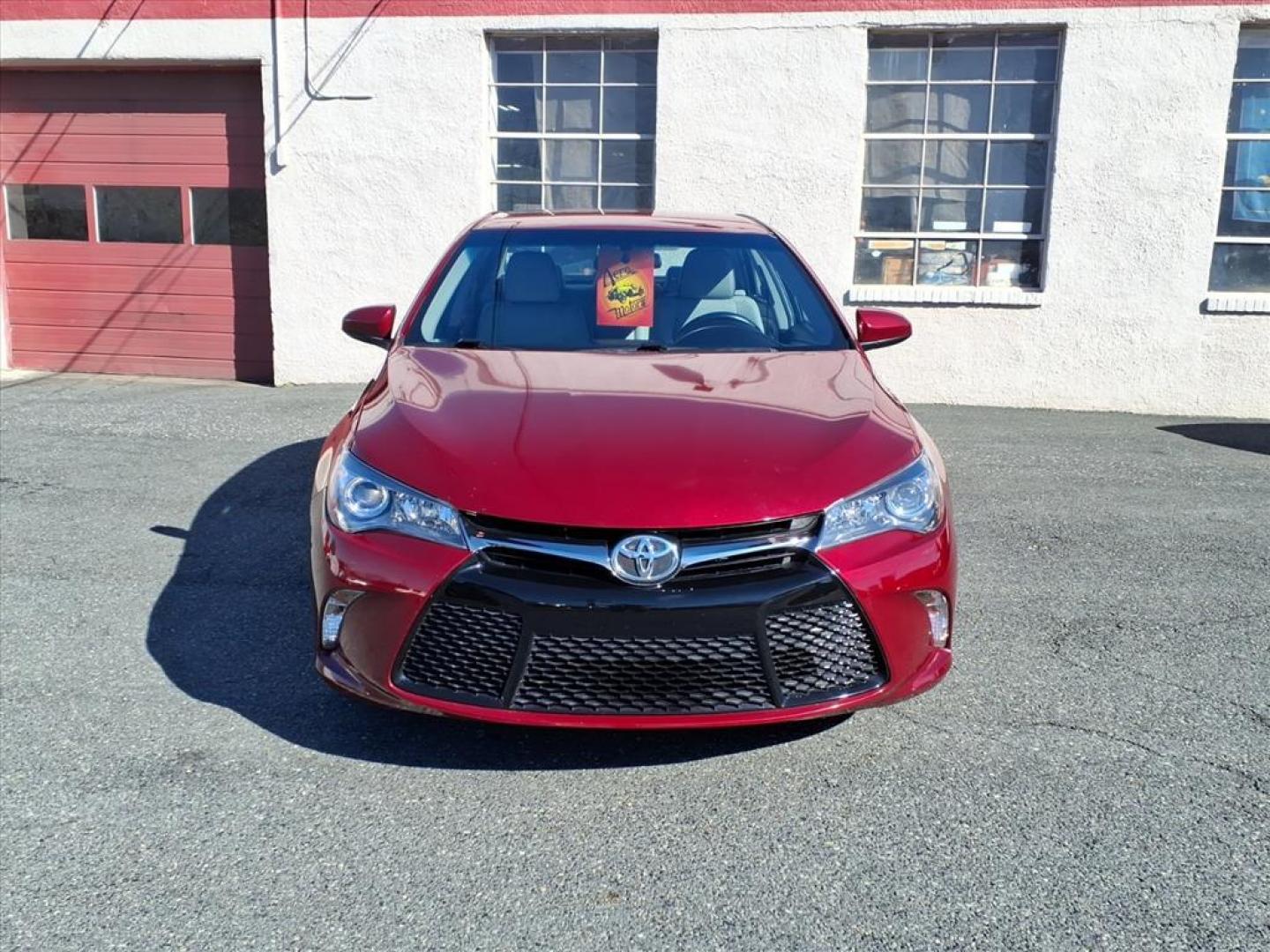 2015 Ruby Flare Pearl Toyota Camry SE (4T1BF1FK0FU) with an 2.5L 2.5L I4 178hp 170ft. lbs. Sequential-Port F.I. engine, 6-Speed Shiftable Automatic transmission, located at 50 Eastern Blvd., Essex, MD, 21221, (410) 686-3444, 39.304367, -76.484947 - Photo#6