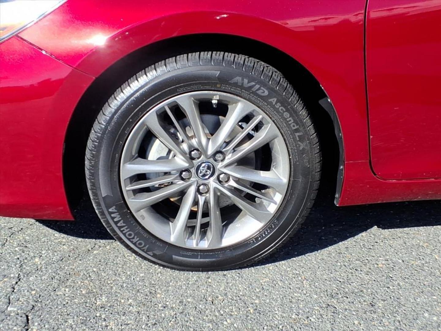 2015 Ruby Flare Pearl Toyota Camry SE (4T1BF1FK0FU) with an 2.5L 2.5L I4 178hp 170ft. lbs. Sequential-Port F.I. engine, 6-Speed Shiftable Automatic transmission, located at 50 Eastern Blvd., Essex, MD, 21221, (410) 686-3444, 39.304367, -76.484947 - Photo#7