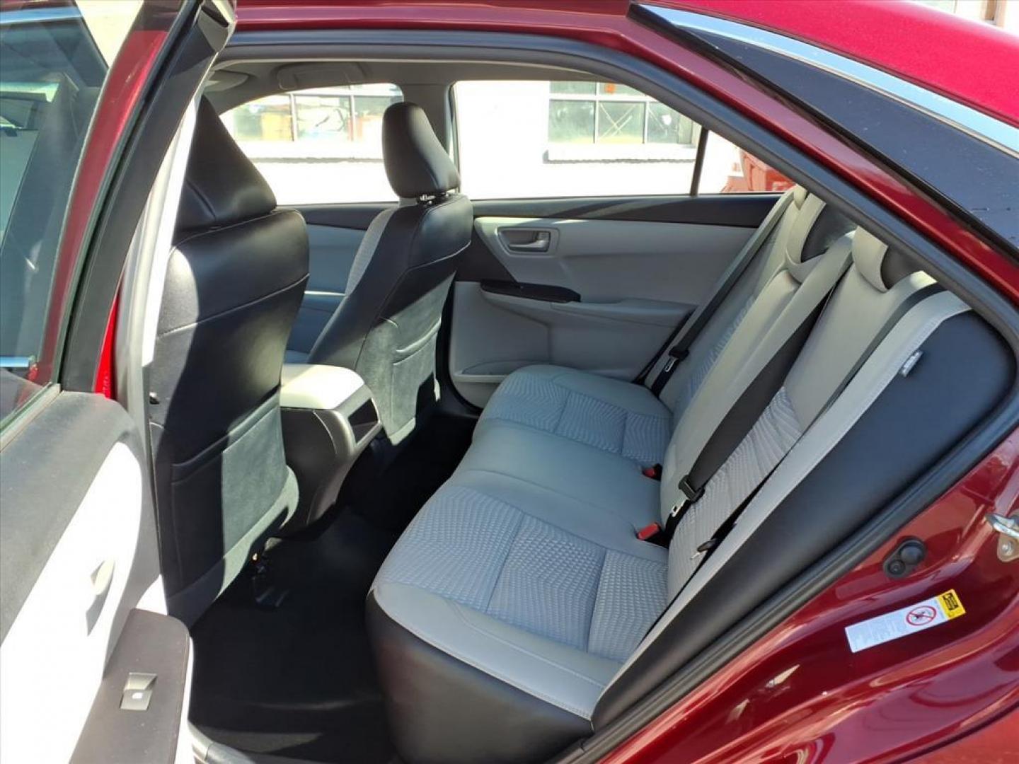 2015 Ruby Flare Pearl Toyota Camry SE (4T1BF1FK0FU) with an 2.5L 2.5L I4 178hp 170ft. lbs. Sequential-Port F.I. engine, 6-Speed Shiftable Automatic transmission, located at 50 Eastern Blvd., Essex, MD, 21221, (410) 686-3444, 39.304367, -76.484947 - Photo#11