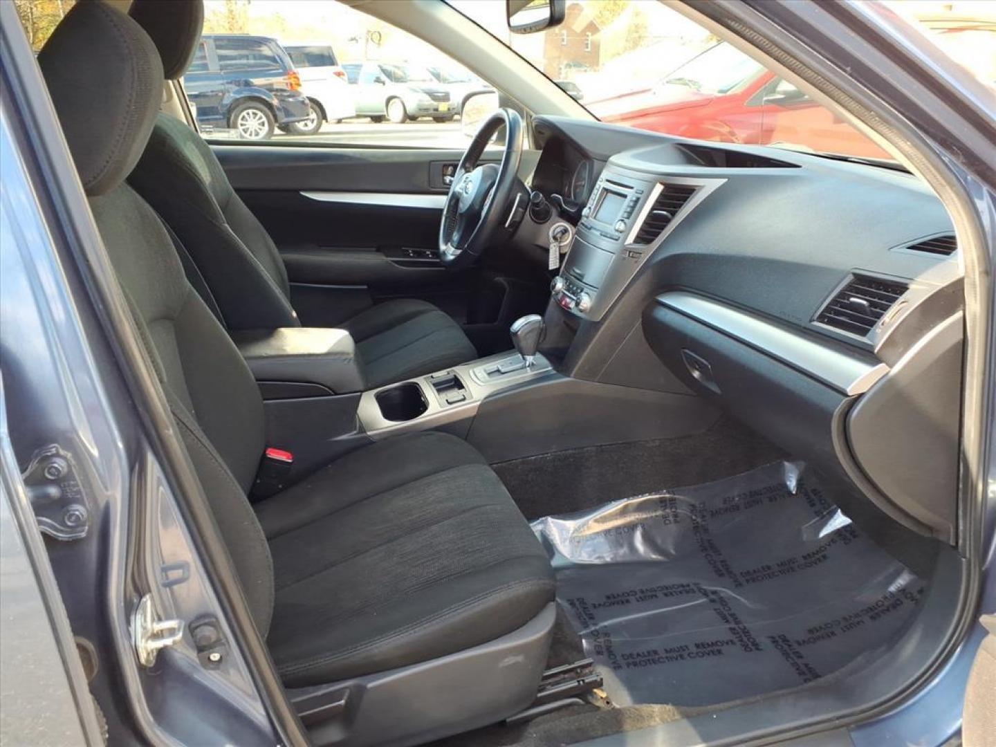 2014 Deep Indigo Pearl Subaru Outback 2.5i Premium (4S4BRCDC1E3) with an 2.5L 4 Cylinder Sequential-Port F.I. engine, 4CYL AWD transmission, located at 50 Eastern Blvd., Essex, MD, 21221, (410) 686-3444, 39.304367, -76.484947 - Photo#18