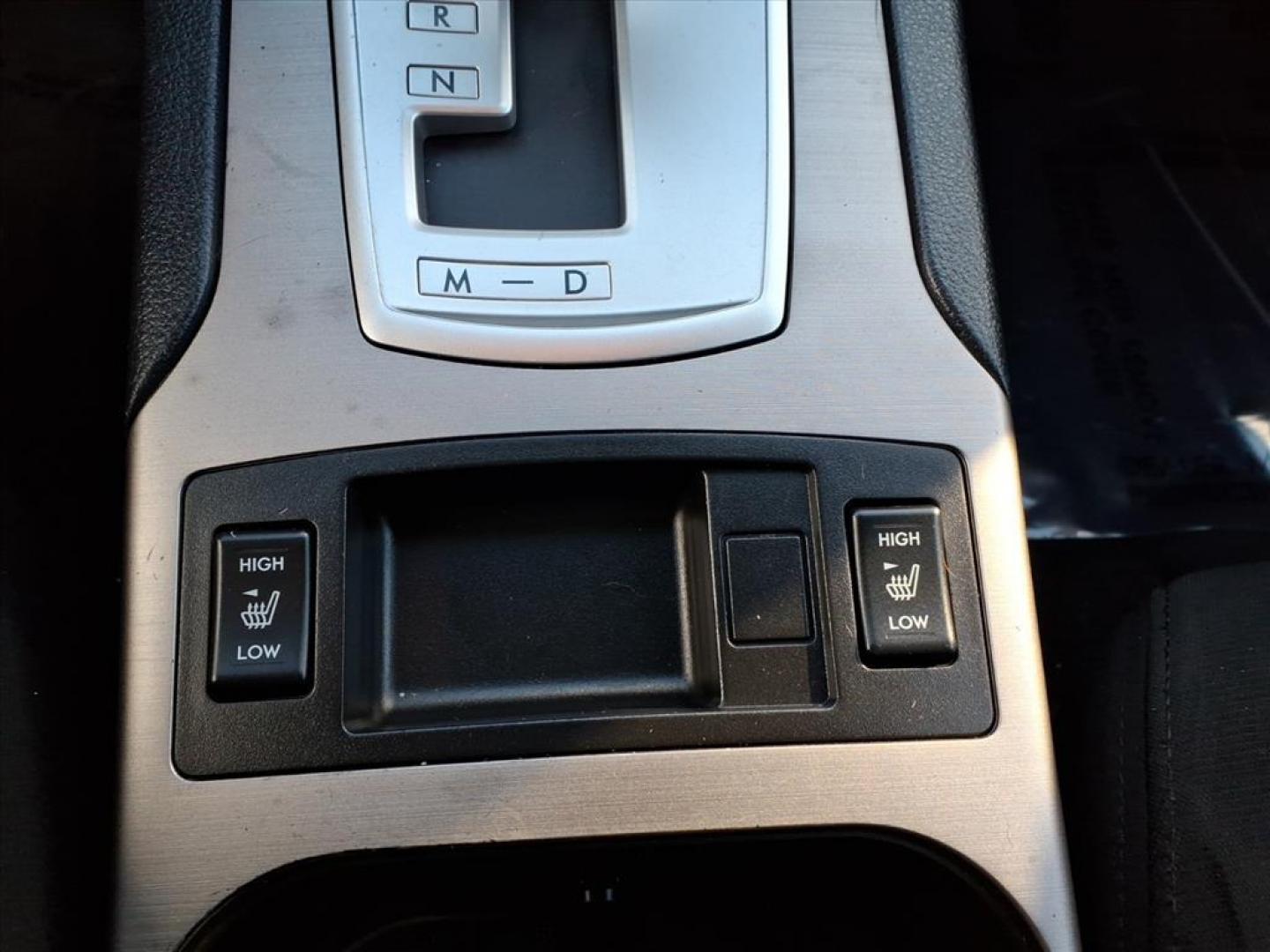 2014 Deep Indigo Pearl Subaru Outback 2.5i Premium (4S4BRCDC1E3) with an 2.5L 4 Cylinder Sequential-Port F.I. engine, 4CYL AWD transmission, located at 50 Eastern Blvd., Essex, MD, 21221, (410) 686-3444, 39.304367, -76.484947 - Photo#19