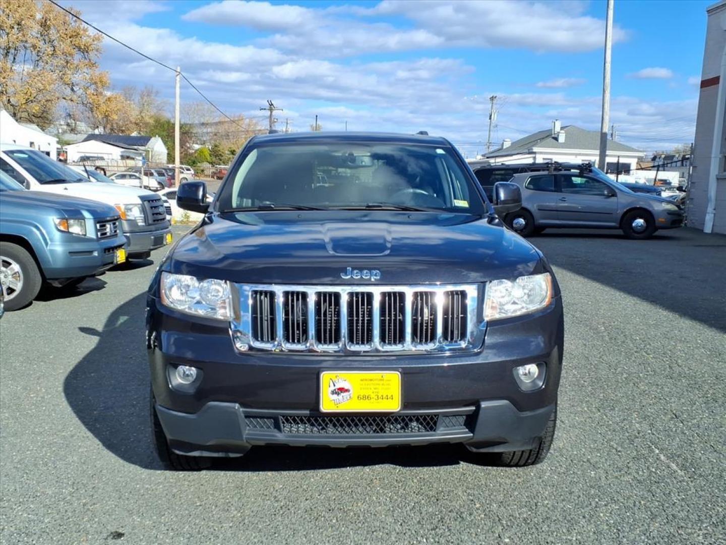 2012 Maximum Steel Metallic Clear Coat Jeep Grand Cherokee Laredo (1C4RJFAG5CC) with an 3.6L 3.6L V6 290hp 260ft. lbs. Sequential-Port F.I. engine, 5-Speed Automatic transmission, located at 50 Eastern Blvd., Essex, MD, 21221, (410) 686-3444, 39.304367, -76.484947 - Photo#8