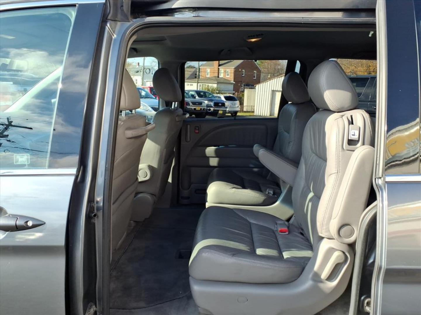 2010 Polished Metal Metallic Honda Odyssey EX-L (5FNRL3H6XAB) with an 3.5L 6 Cylinder Sequential-Port F.I. engine, ATV6 transmission, located at 50 Eastern Blvd., Essex, MD, 21221, (410) 686-3444, 39.304367, -76.484947 - Photo#13