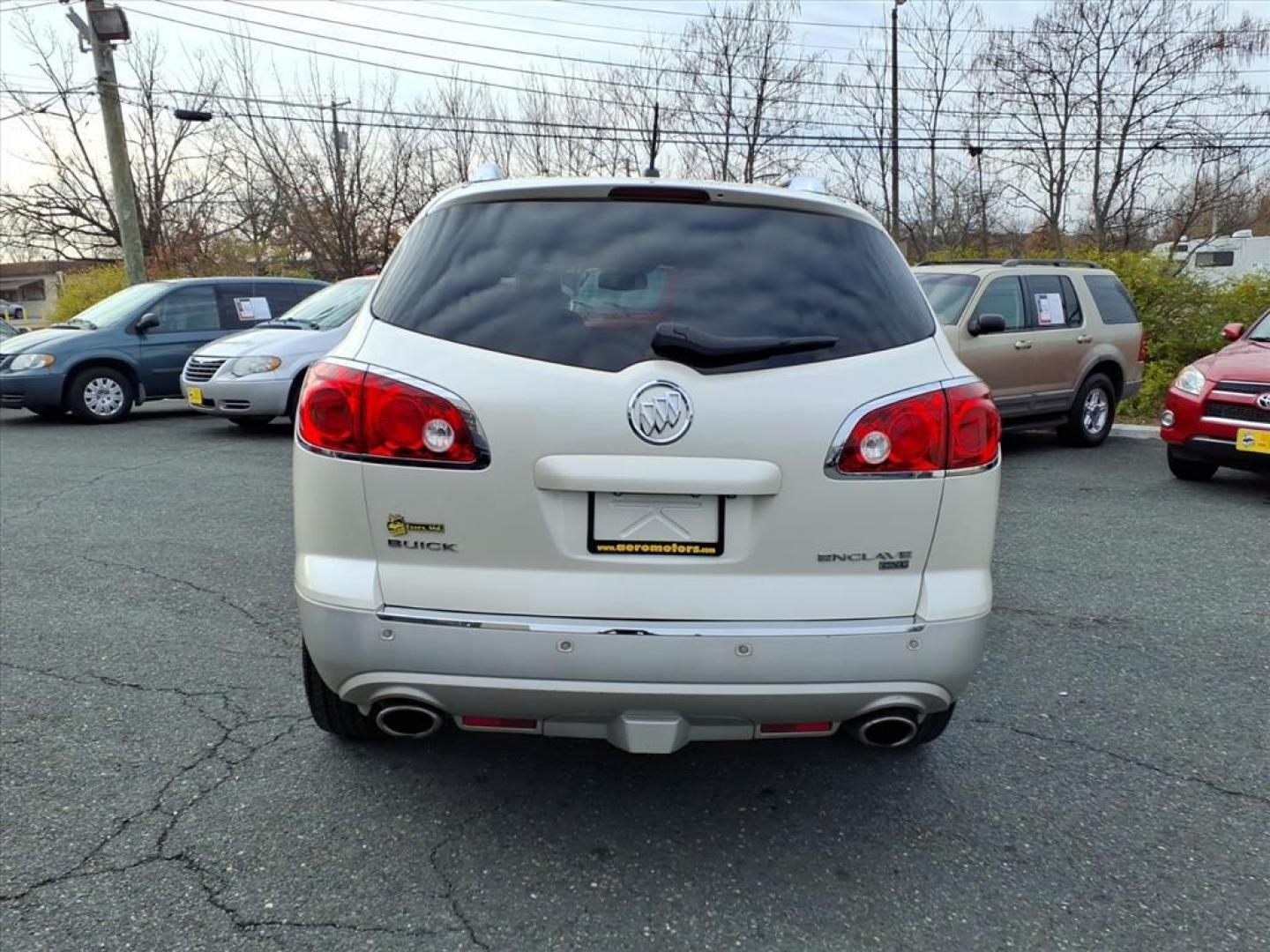 2011 White Diamond Tricoat Buick Enclave CXL-2 (5GAKVCED1BJ) with an 3.6L 6 Cylinder Fuel Injected engine, V6 AT AWD transmission, located at 50 Eastern Blvd., Essex, MD, 21221, (410) 686-3444, 39.304367, -76.484947 - Photo#3