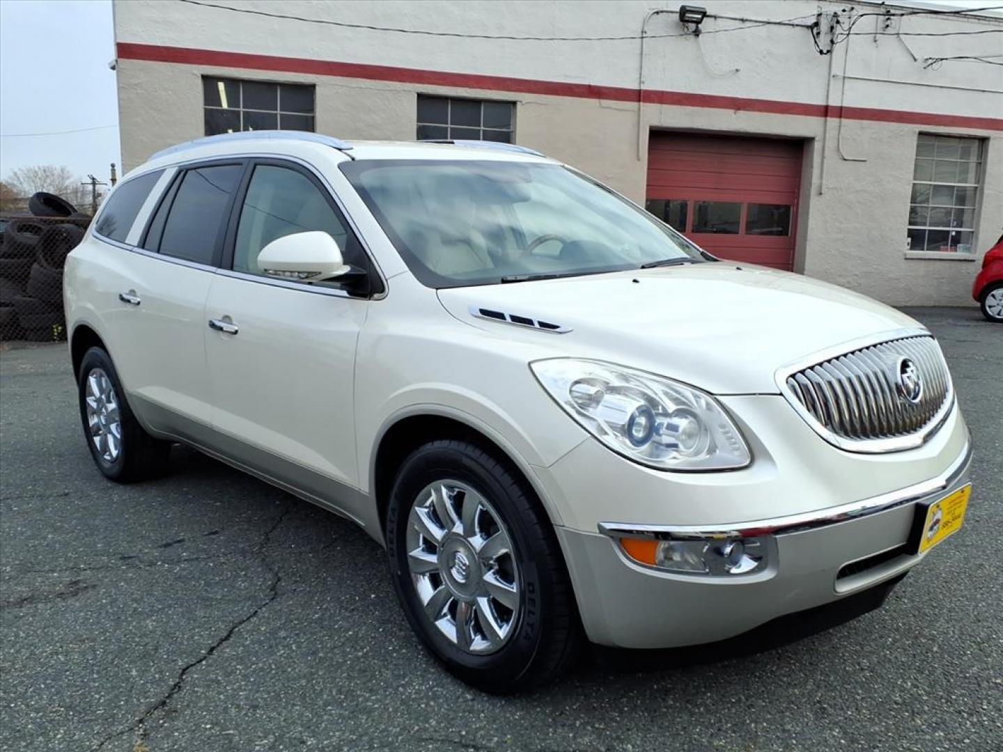2011 White Diamond Tricoat Buick Enclave CXL-2 (5GAKVCED1BJ) with an 3.6L 6 Cylinder Fuel Injected engine, V6 AT AWD transmission, located at 50 Eastern Blvd., Essex, MD, 21221, (410) 686-3444, 39.304367, -76.484947 - Photo#7