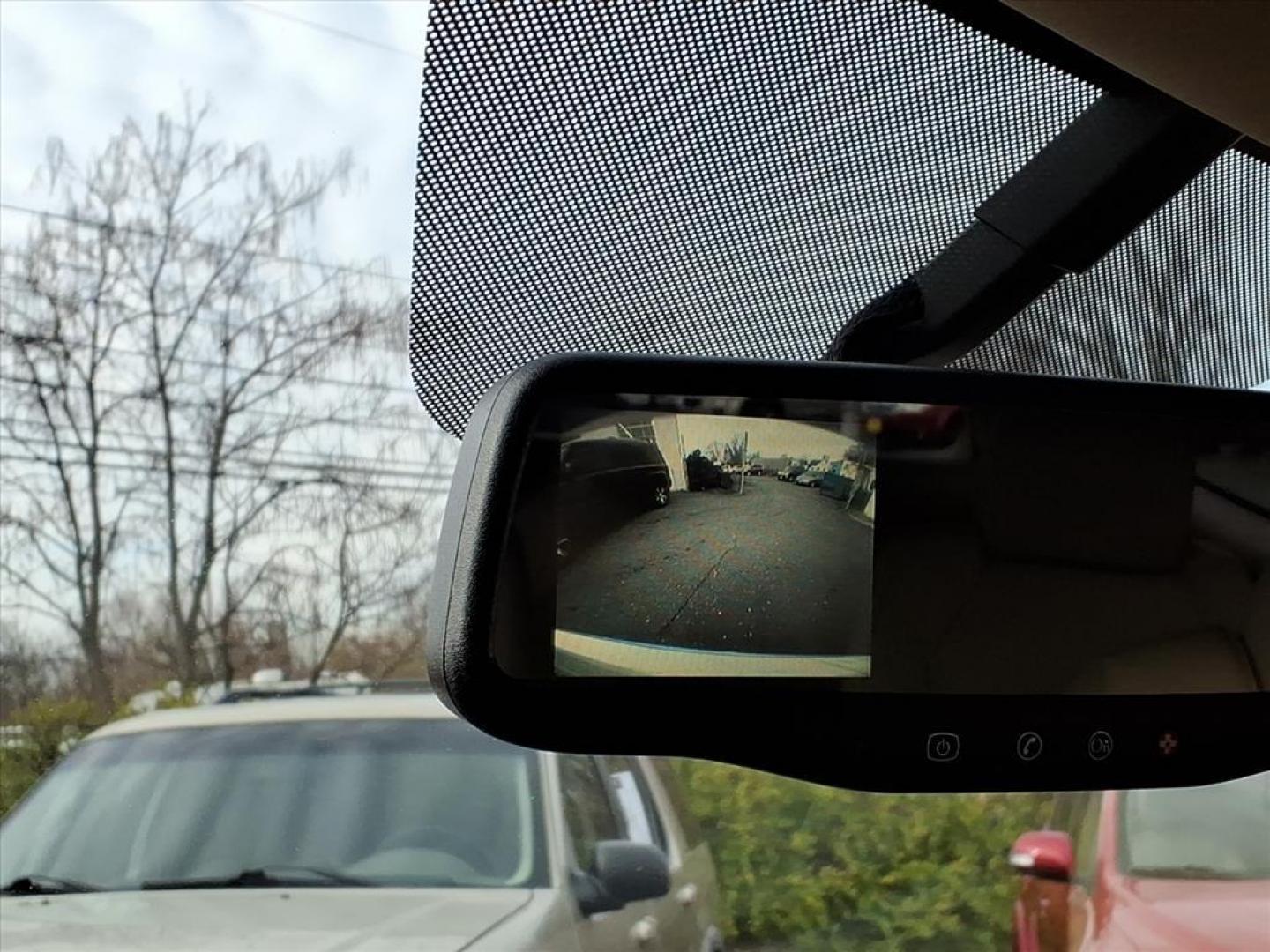 2011 White Diamond Tricoat Buick Enclave CXL-2 (5GAKVCED1BJ) with an 3.6L 6 Cylinder Fuel Injected engine, V6 AT AWD transmission, located at 50 Eastern Blvd., Essex, MD, 21221, (410) 686-3444, 39.304367, -76.484947 - Photo#19