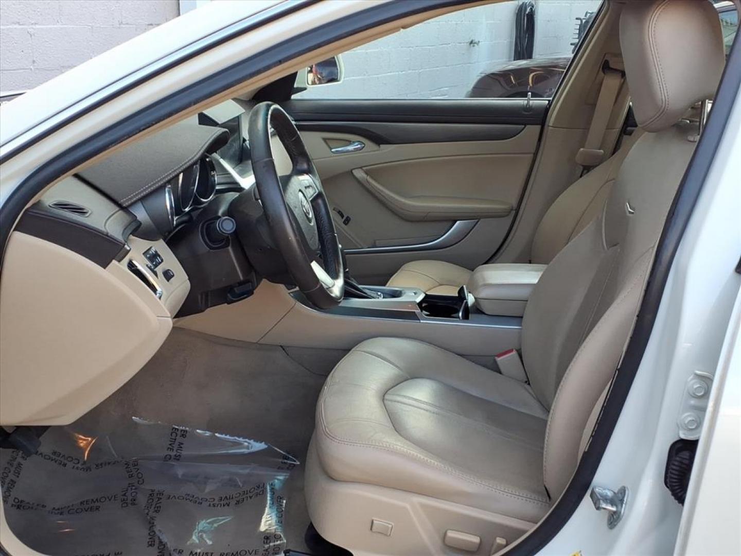 2013 White Diamond Tricoat Cadillac CTS 3.0L Luxury (1G6DH5E57D0) with an 3.0L 6 Cylinder Fuel Injected engine, V6AWD transmission, located at 50 Eastern Blvd., Essex, MD, 21221, (410) 686-3444, 39.304367, -76.484947 - Photo#10