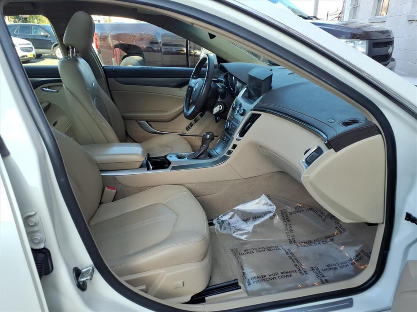 2013 White Diamond Tricoat Cadillac CTS 3.0L Luxury (1G6DH5E57D0) with an 3.0L 6 Cylinder Fuel Injected engine, V6AWD transmission, located at 50 Eastern Blvd., Essex, MD, 21221, (410) 686-3444, 39.304367, -76.484947 - Photo#15