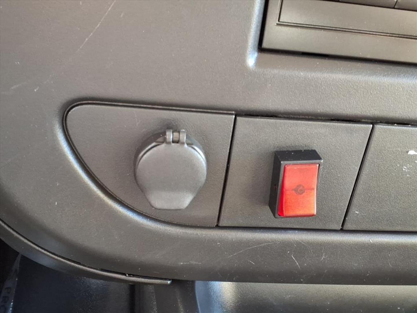 2009 Summit White Chevrolet Express 1500 (1GCFG15X191) with an 4.3L 6 Cylinder Fuel Injected engine, V8 transmission, located at 50 Eastern Blvd., Essex, MD, 21221, (410) 686-3444, 39.304367, -76.484947 - Photo#18