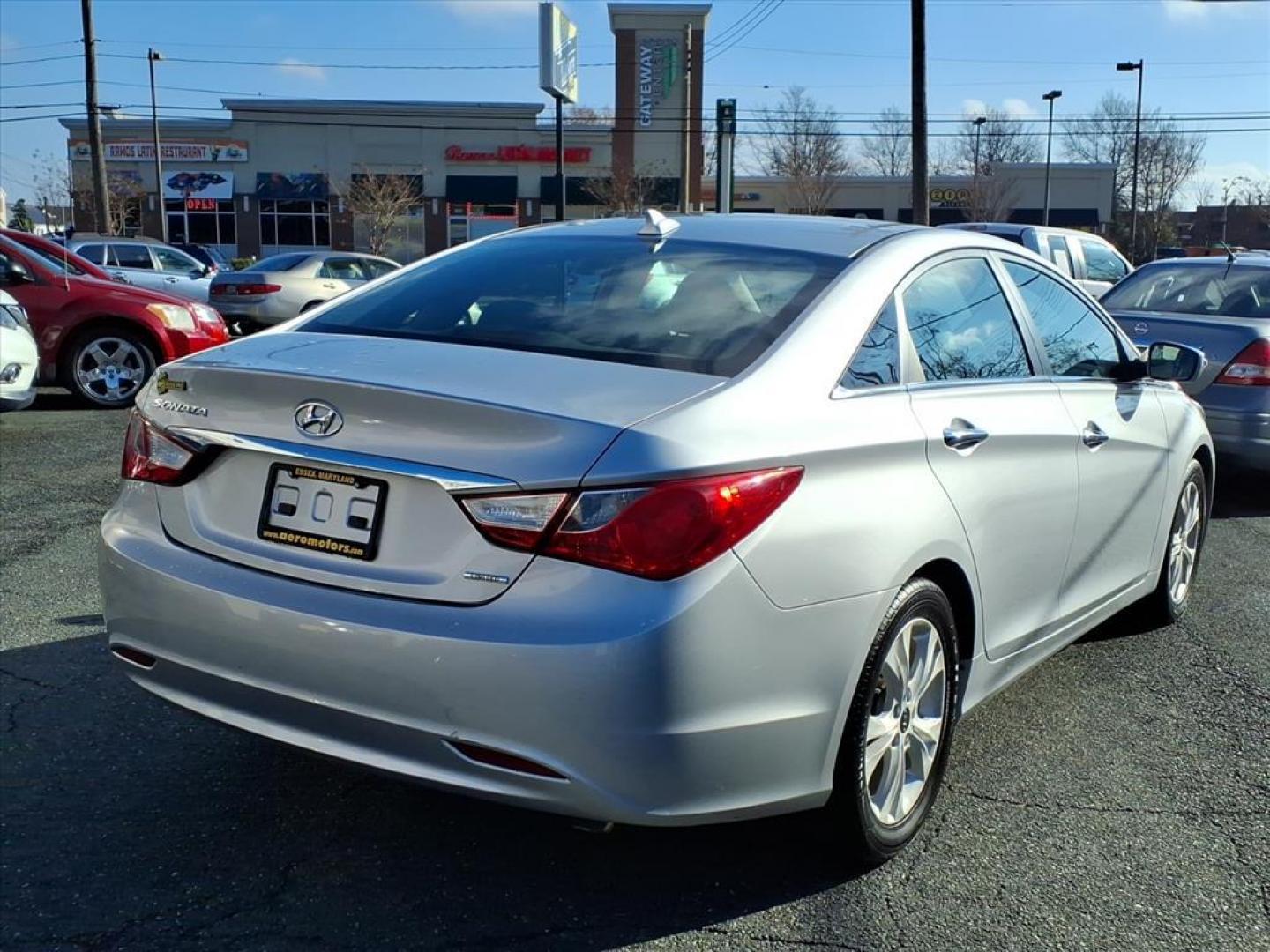 2013 Radiant Silver Hyundai SONATA Limited (5NPEC4AC5DH) with an 2.4L 4 Cylinder Fuel Injected engine, 4CYL transmission, located at 50 Eastern Blvd., Essex, MD, 21221, (410) 686-3444, 39.304367, -76.484947 - Photo#4
