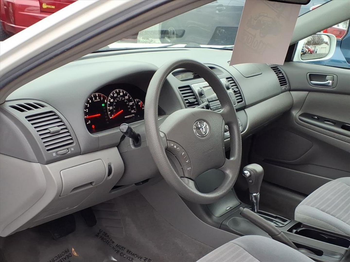 2006 Super White Toyota Camry LE (4T1BE32K36U) with an 2.4L 2L NA I4 double overhead cam (DOHC) 16V Fuel Injected engine, 5-Speed Automatic transmission, located at 50 Eastern Blvd., Essex, MD, 21221, (410) 686-3444, 39.304367, -76.484947 - Photo#10