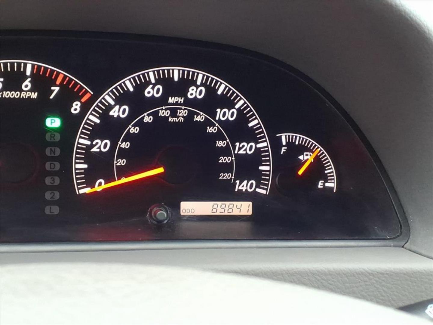 2006 Super White Toyota Camry LE (4T1BE32K36U) with an 2.4L 2L NA I4 double overhead cam (DOHC) 16V Fuel Injected engine, 5-Speed Automatic transmission, located at 50 Eastern Blvd., Essex, MD, 21221, (410) 686-3444, 39.304367, -76.484947 - Photo#19