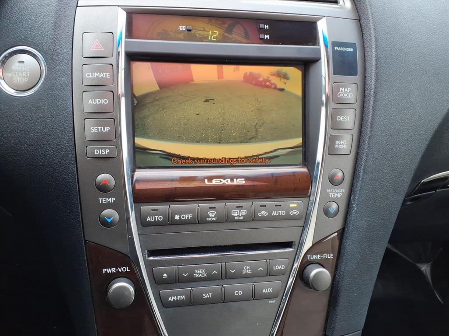 2012 Tungsten Pearl Lexus ES 350 Base (JTHBK1EG5C2) with an 3.5L 6 Cylinder Sequential Fuel Injection engine, Automatic transmission, located at 50 Eastern Blvd., Essex, MD, 21221, (410) 686-3444, 39.304367, -76.484947 - Photo#18