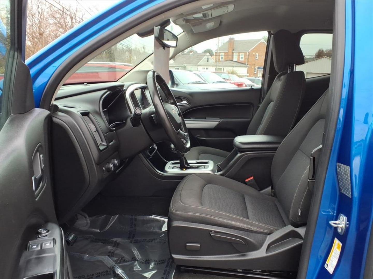 2018 Blue Chevrolet Colorado LT (1GCHTCEN2J1) with an 3.6L 6 Cylinder Fuel Injected engine, 4WD V6 transmission, located at 50 Eastern Blvd., Essex, MD, 21221, (410) 686-3444, 39.304367, -76.484947 - Photo#11