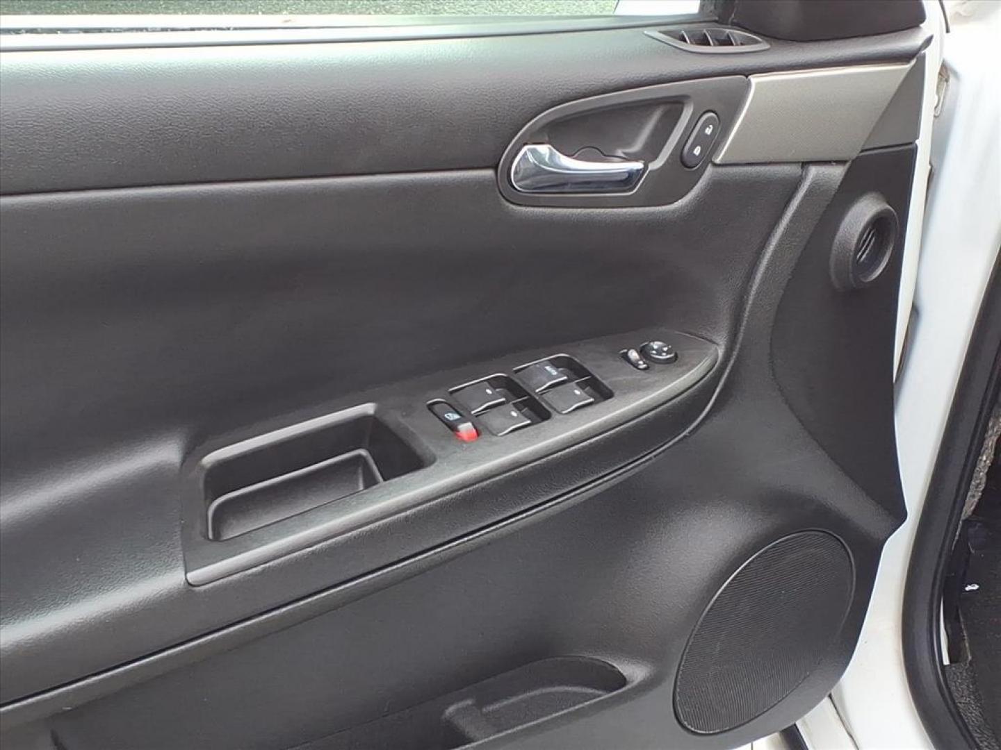 2013 Summit White Chevrolet Impala Unmarked Police (2G1WD5E30D1) with an 3.6L 3.6L Flex Fuel V6 302hp 262ft. lbs. Fuel Injected engine, 6-Speed Automatic w/Overdrive transmission, located at 50 Eastern Blvd., Essex, MD, 21221, (410) 686-3444, 39.304367, -76.484947 - Photo#8