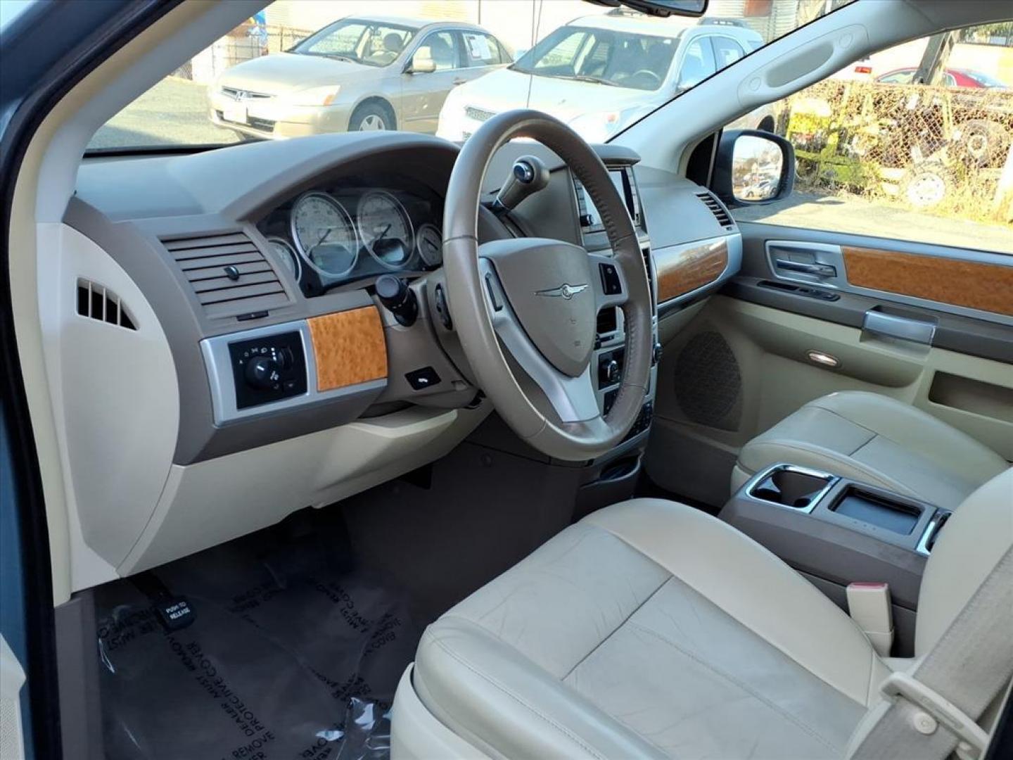 2010 Blue Chrysler Town and Country Limited (2A4RR6DX6AR) with an 4.0L 6 Cylinder Sequential-Port F.I. engine, AT V6 transmission, located at 50 Eastern Blvd., Essex, MD, 21221, (410) 686-3444, 39.304367, -76.484947 - Photo#11