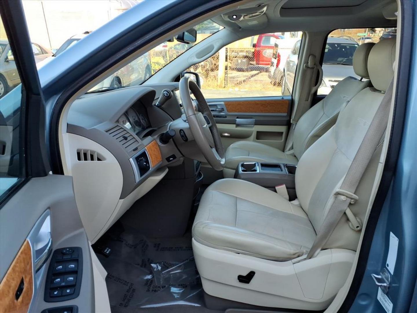 2010 Blue Chrysler Town and Country Limited (2A4RR6DX6AR) with an 4.0L 6 Cylinder Sequential-Port F.I. engine, AT V6 transmission, located at 50 Eastern Blvd., Essex, MD, 21221, (410) 686-3444, 39.304367, -76.484947 - Photo#12