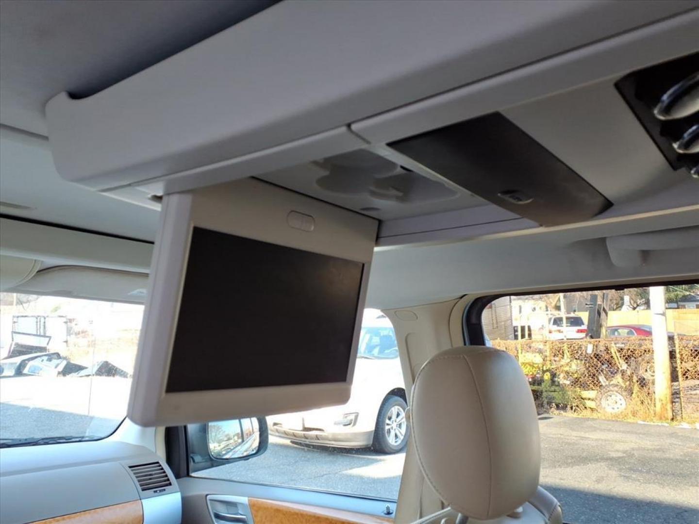 2010 Blue Chrysler Town and Country Limited (2A4RR6DX6AR) with an 4.0L 6 Cylinder Sequential-Port F.I. engine, AT V6 transmission, located at 50 Eastern Blvd., Essex, MD, 21221, (410) 686-3444, 39.304367, -76.484947 - Photo#14