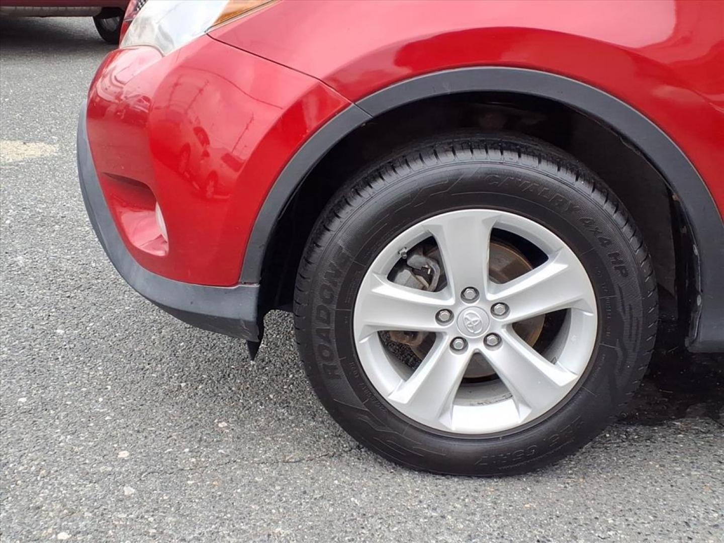 2013 Barcelona Red Metallic Toyota RAV4 XLE (JTMRFREV7DD) with an 2.5L 4 Cylinder Sequential Fuel Injection engine, Automatic transmission, located at 50 Eastern Blvd., Essex, MD, 21221, (410) 686-3444, 39.304367, -76.484947 - Photo#9