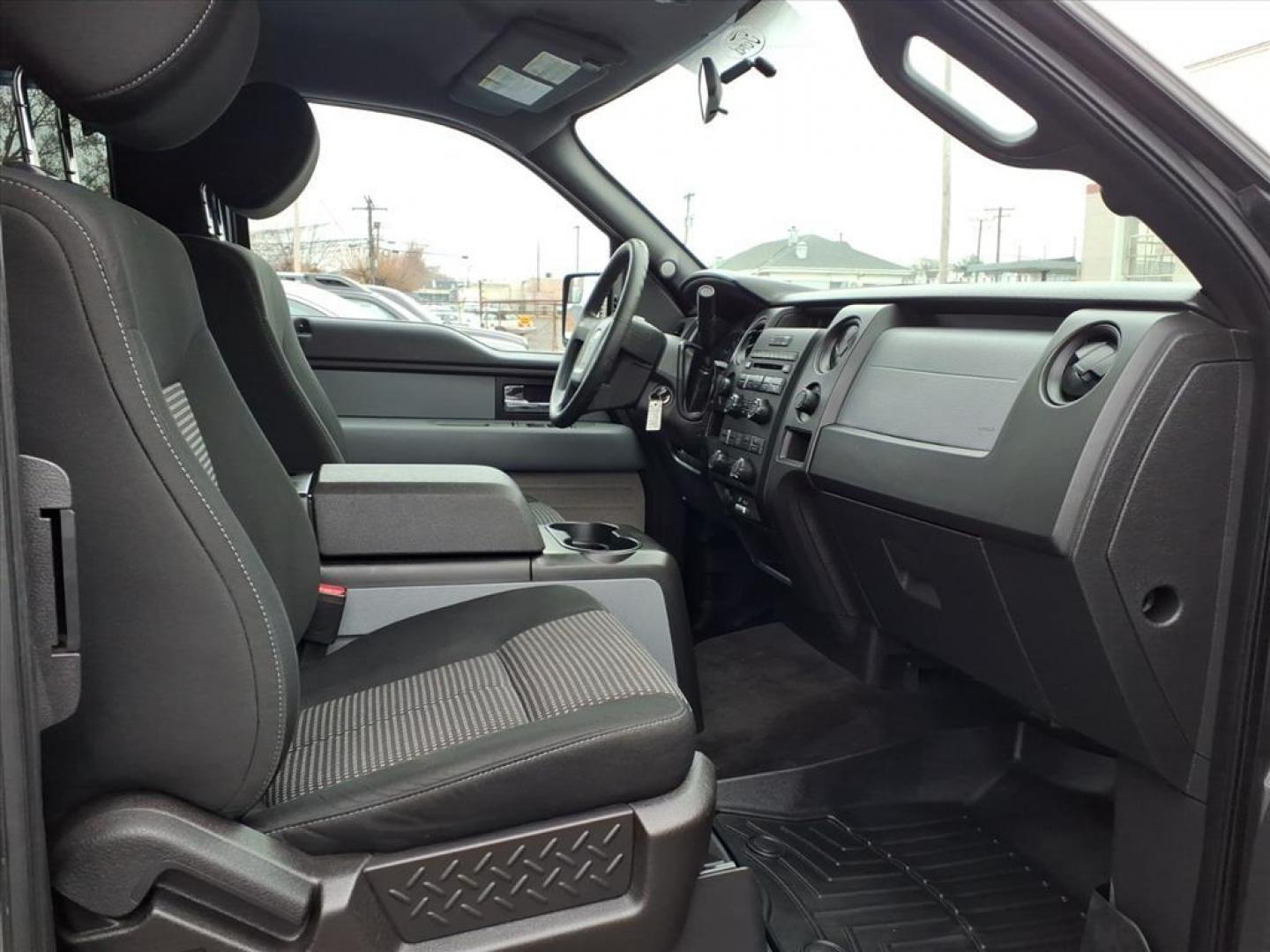 2014 Sterling Gray Metallic Ford F-150 STX (1FTFX1EF8EF) with an 5.0L 8 Cylinder Sequential-Port F.I. engine, Automatic transmission, located at 50 Eastern Blvd., Essex, MD, 21221, (410) 686-3444, 39.304367, -76.484947 - Photo#15