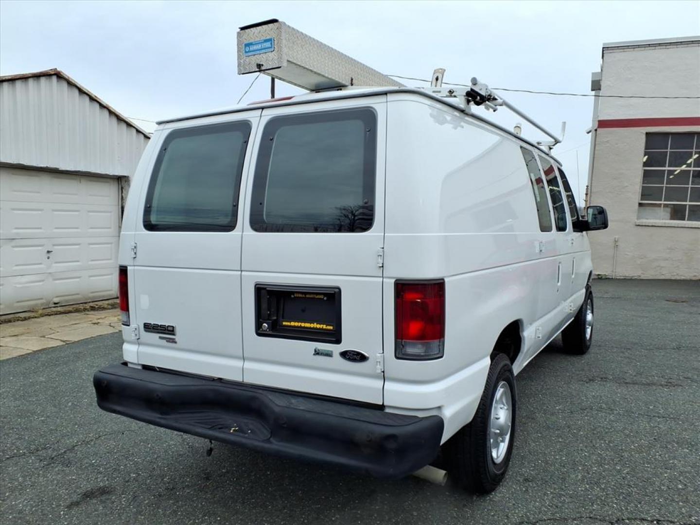 2012 Oxford White Ford E-Series E-250 (1FTNE2EW0CD) with an 4.6L 8 Cylinder Sequential-Port F.I. engine, Automatic transmission, located at 50 Eastern Blvd., Essex, MD, 21221, (410) 686-3444, 39.304367, -76.484947 - Photo#5