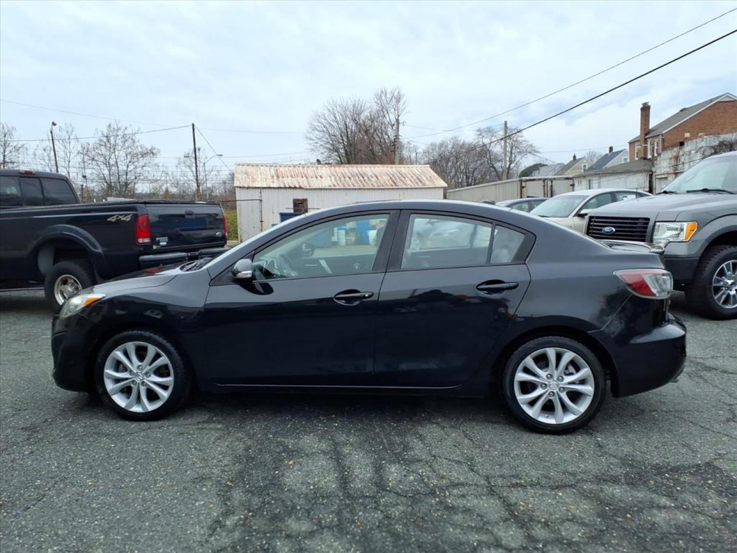 2010 Black Mazda Mazda3 s Grand Touring (JM1BL1S63A1) with an 2.5L 4 Cylinder Sequential-Port F.I. engine, Automatic transmission, located at 50 Eastern Blvd., Essex, MD, 21221, (410) 686-3444, 39.304367, -76.484947 - Photo#1